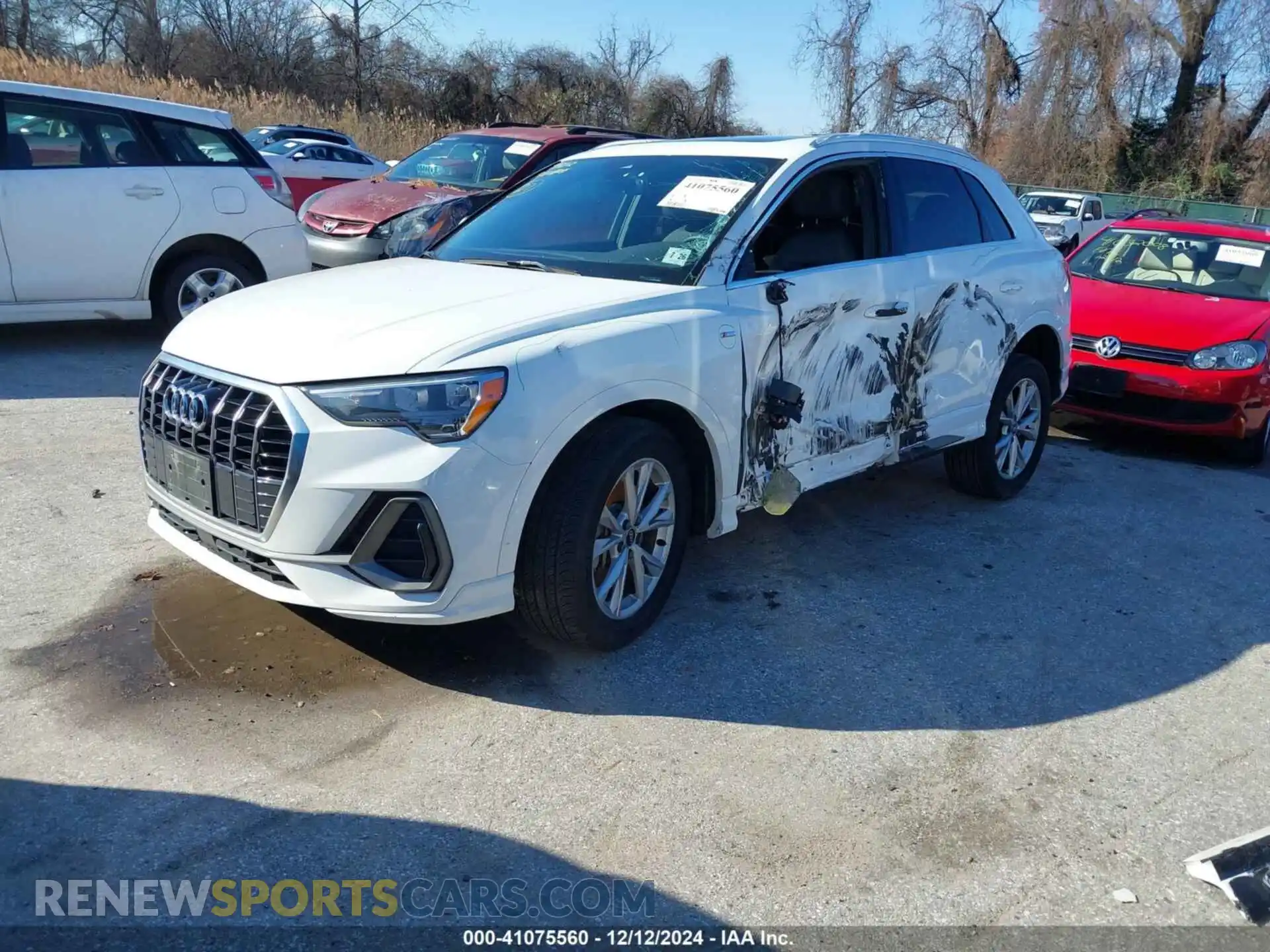 2 Photograph of a damaged car WA1DECF38M1016138 AUDI Q3 2021
