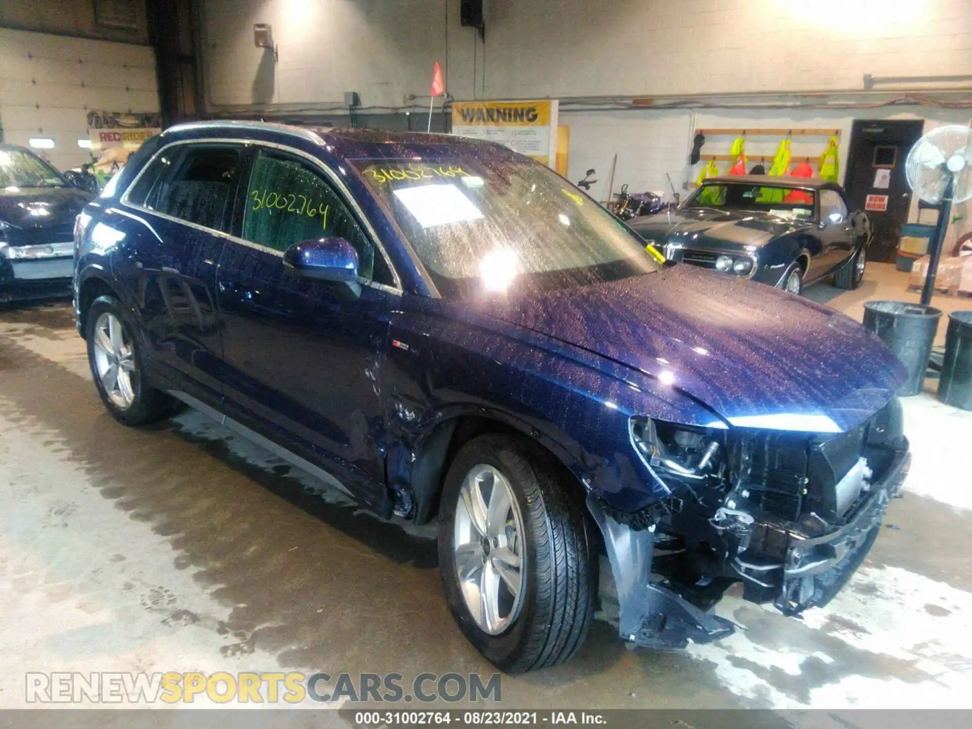 1 Photograph of a damaged car WA1DECF38M1027673 AUDI Q3 2021