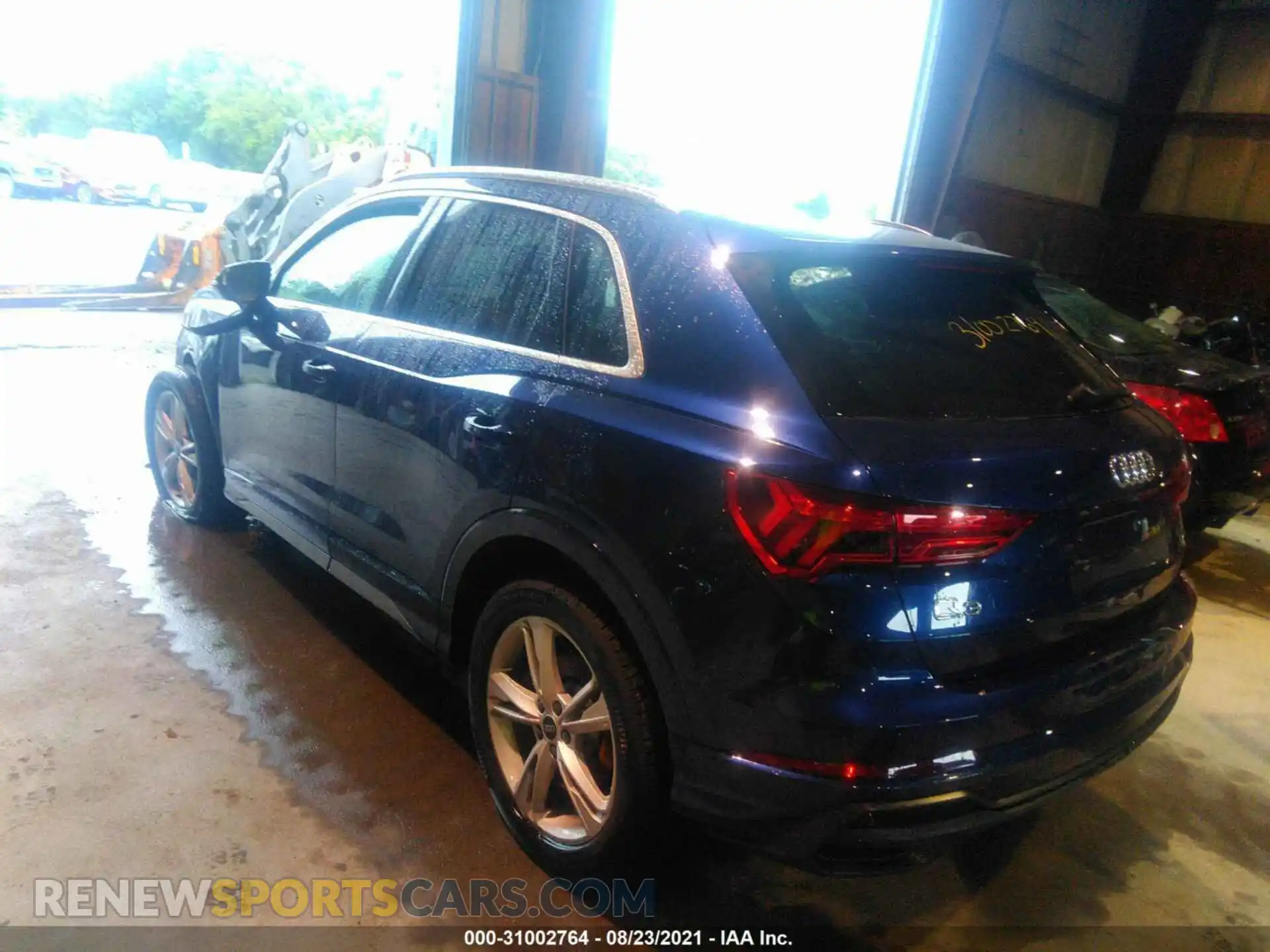 3 Photograph of a damaged car WA1DECF38M1027673 AUDI Q3 2021