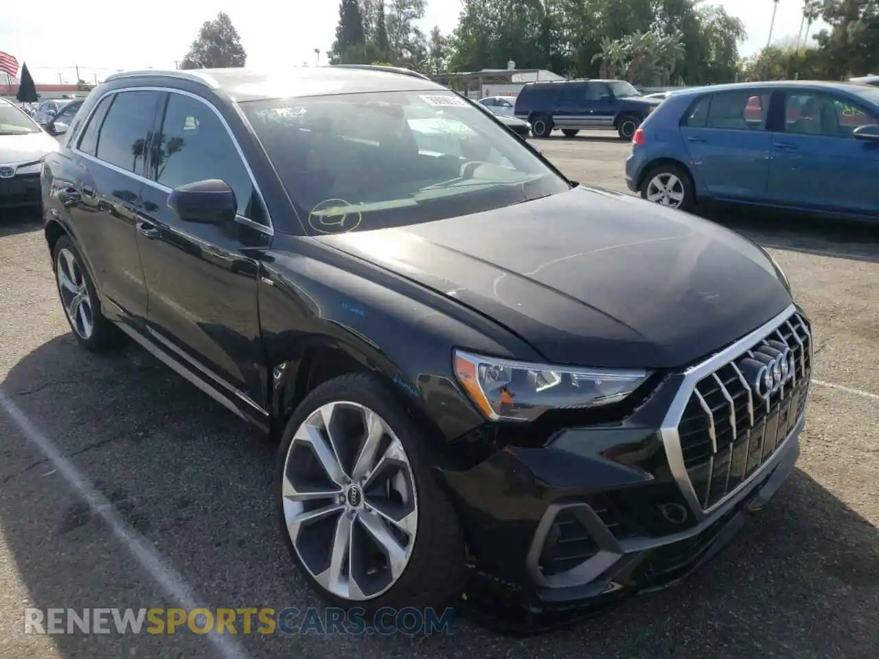 1 Photograph of a damaged car WA1DECF38M1051326 AUDI Q3 2021