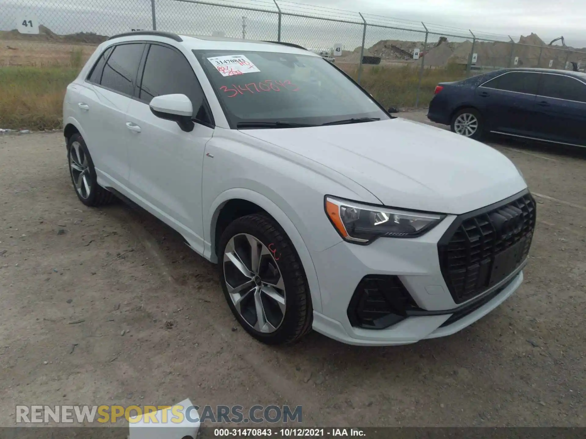 1 Photograph of a damaged car WA1DECF38M1058180 AUDI Q3 2021