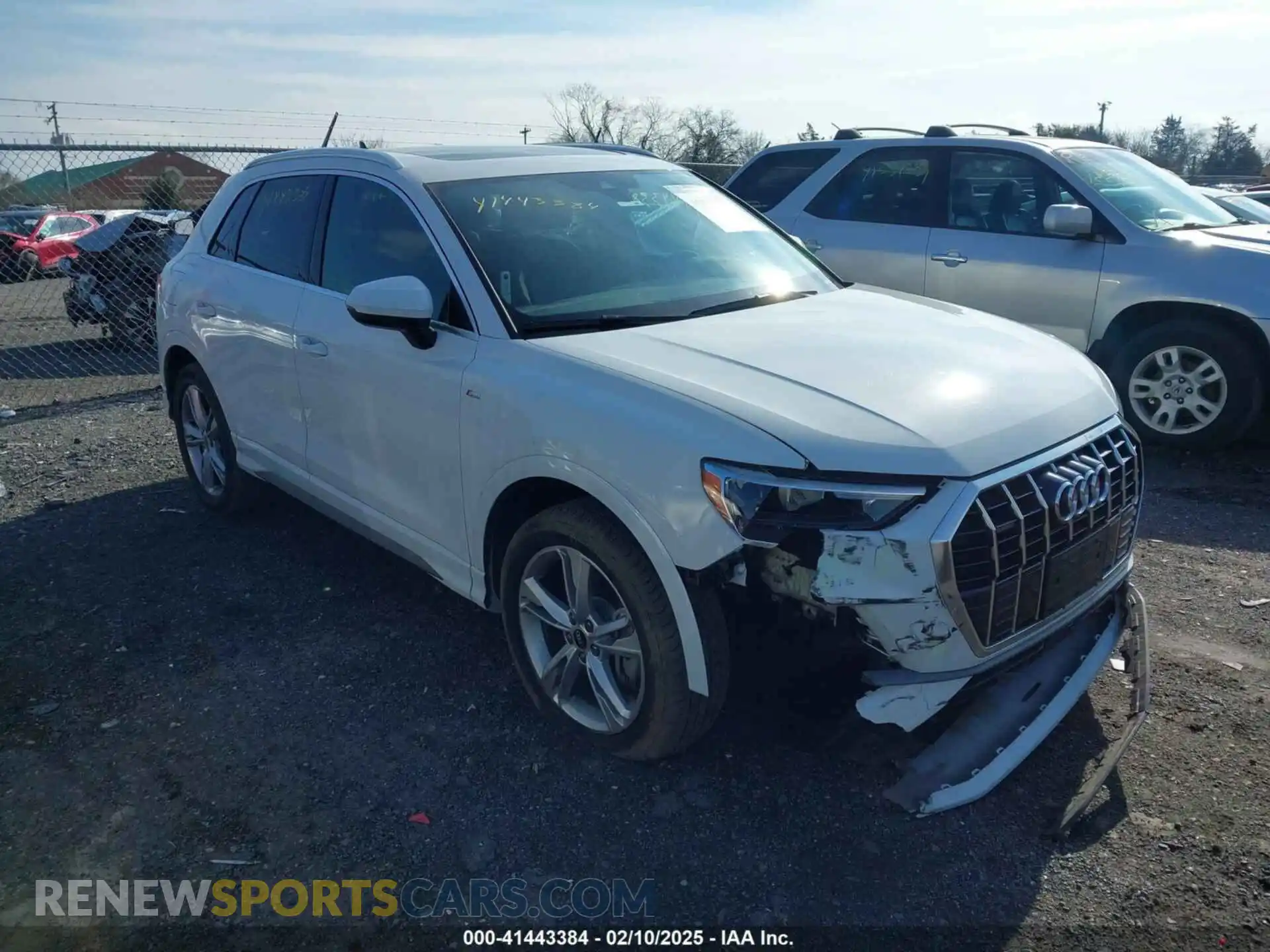 1 Photograph of a damaged car WA1DECF39M1023177 AUDI Q3 2021