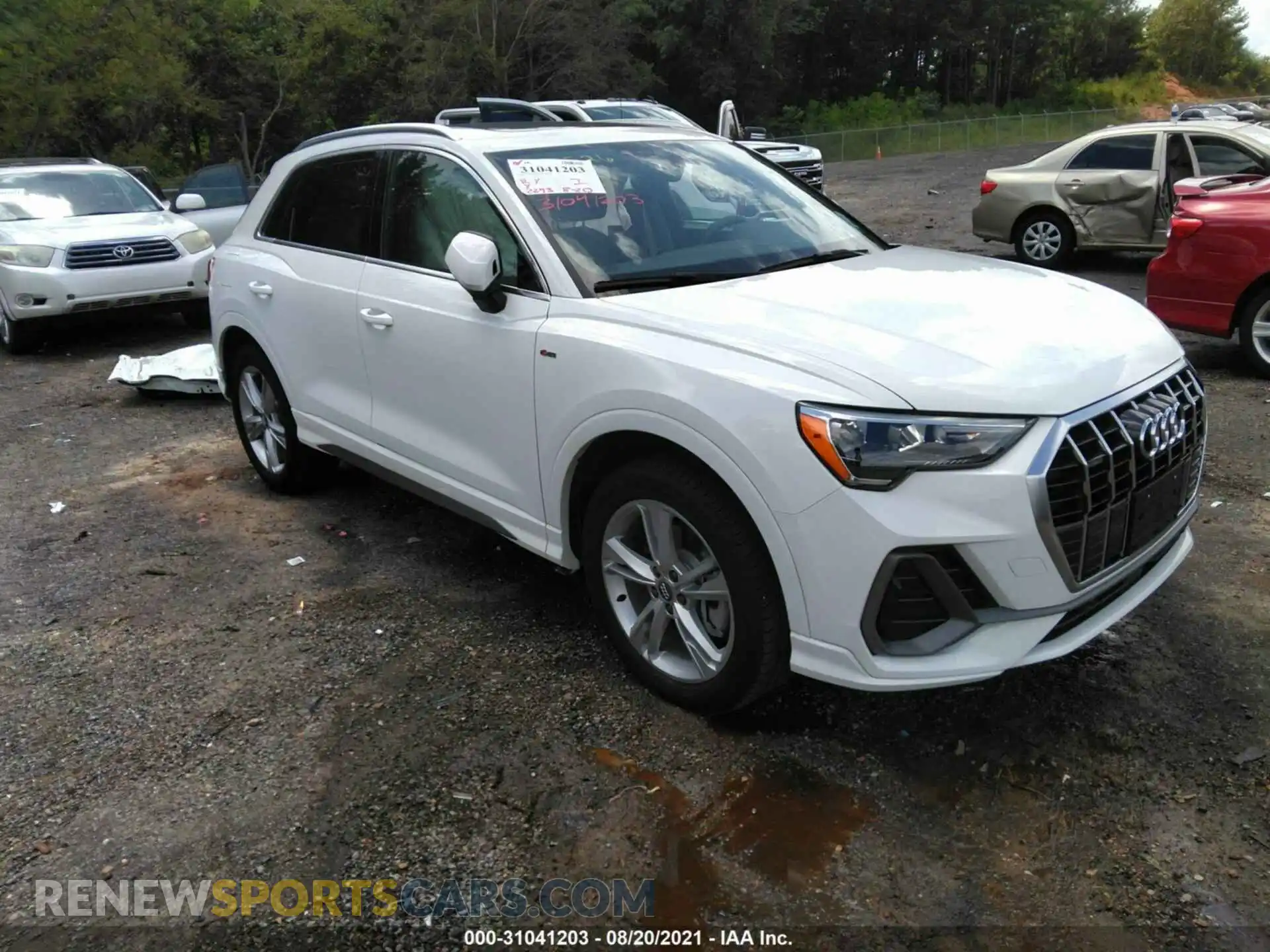 1 Photograph of a damaged car WA1DECF3XM1008526 AUDI Q3 2021