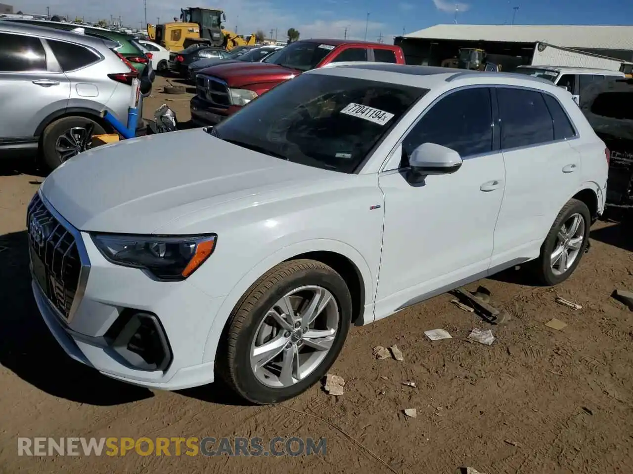 1 Photograph of a damaged car WA1DECF3XM1010485 AUDI Q3 2021