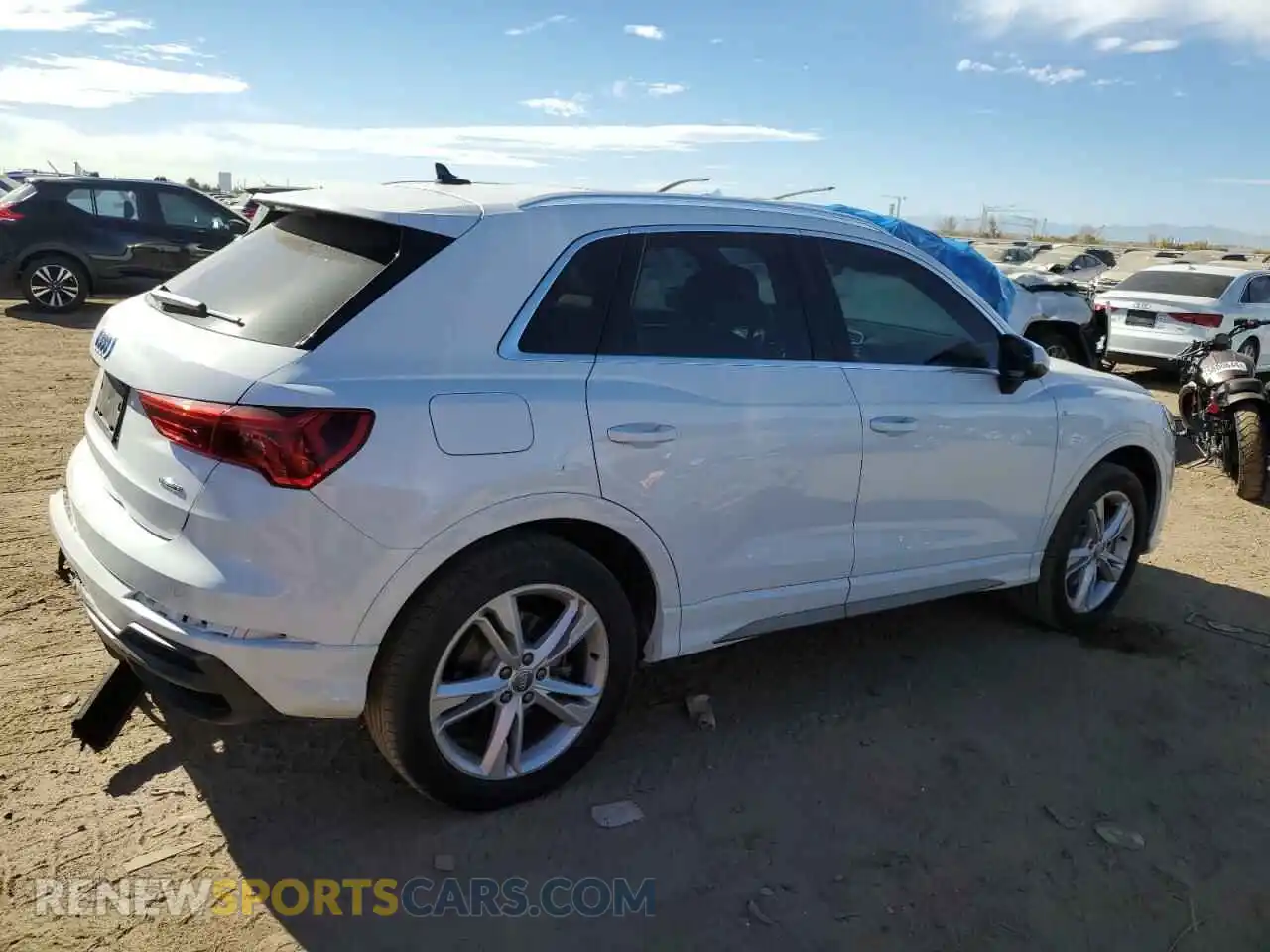 3 Photograph of a damaged car WA1DECF3XM1010485 AUDI Q3 2021
