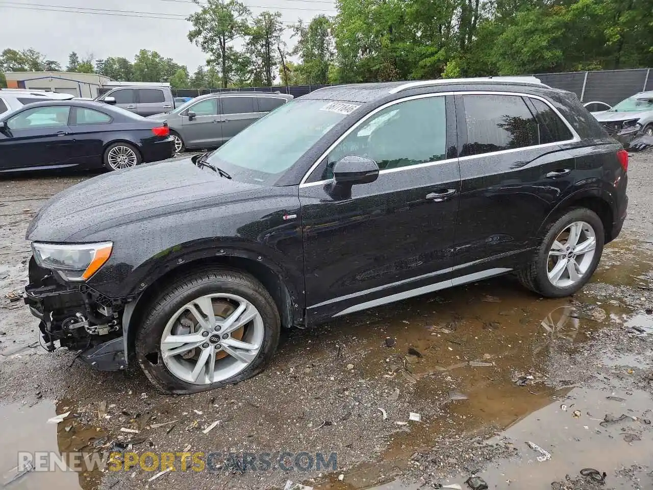 1 Photograph of a damaged car WA1DECF3XM1019980 AUDI Q3 2021