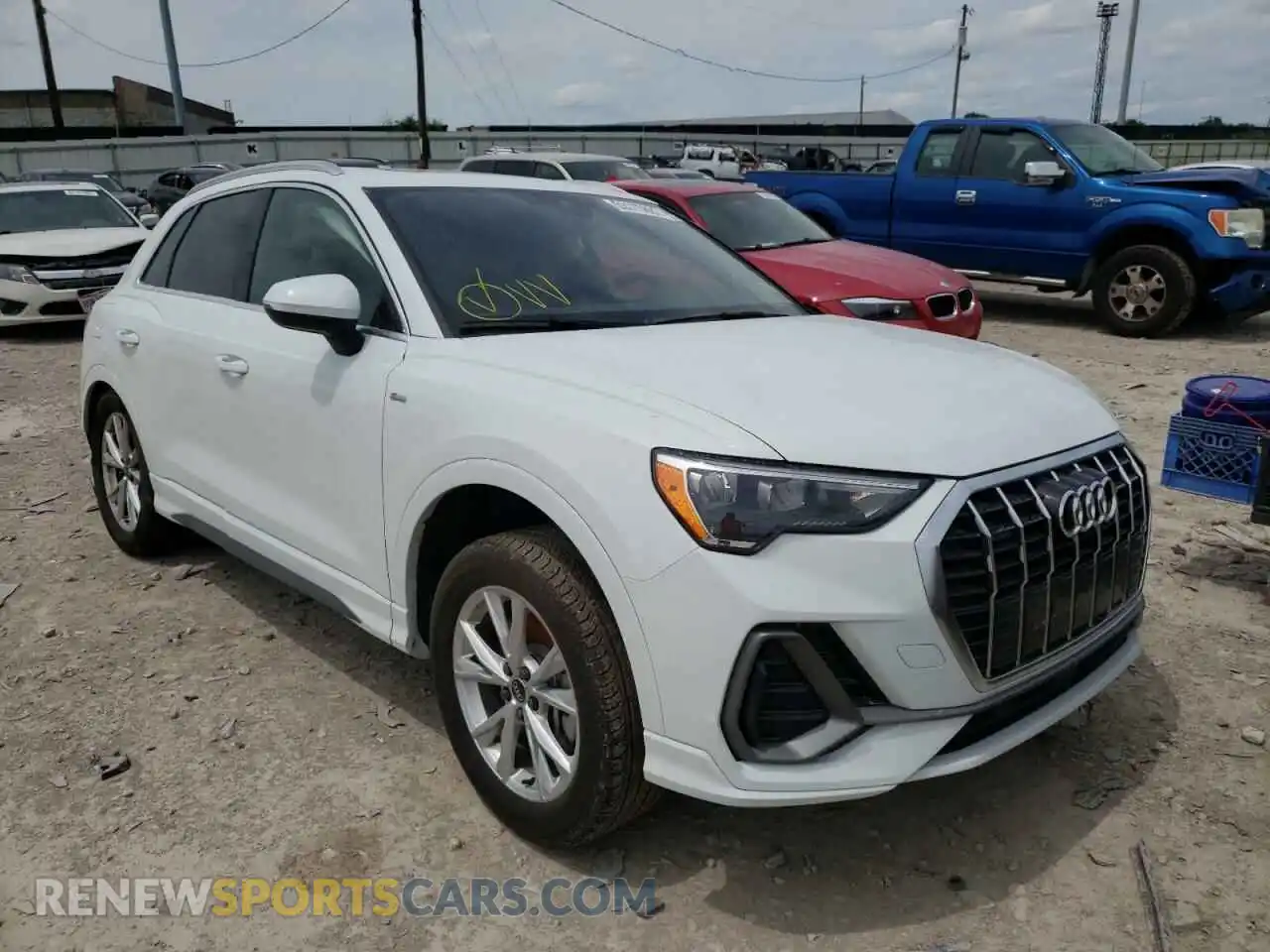 1 Photograph of a damaged car WA1DECF3XM1025133 AUDI Q3 2021