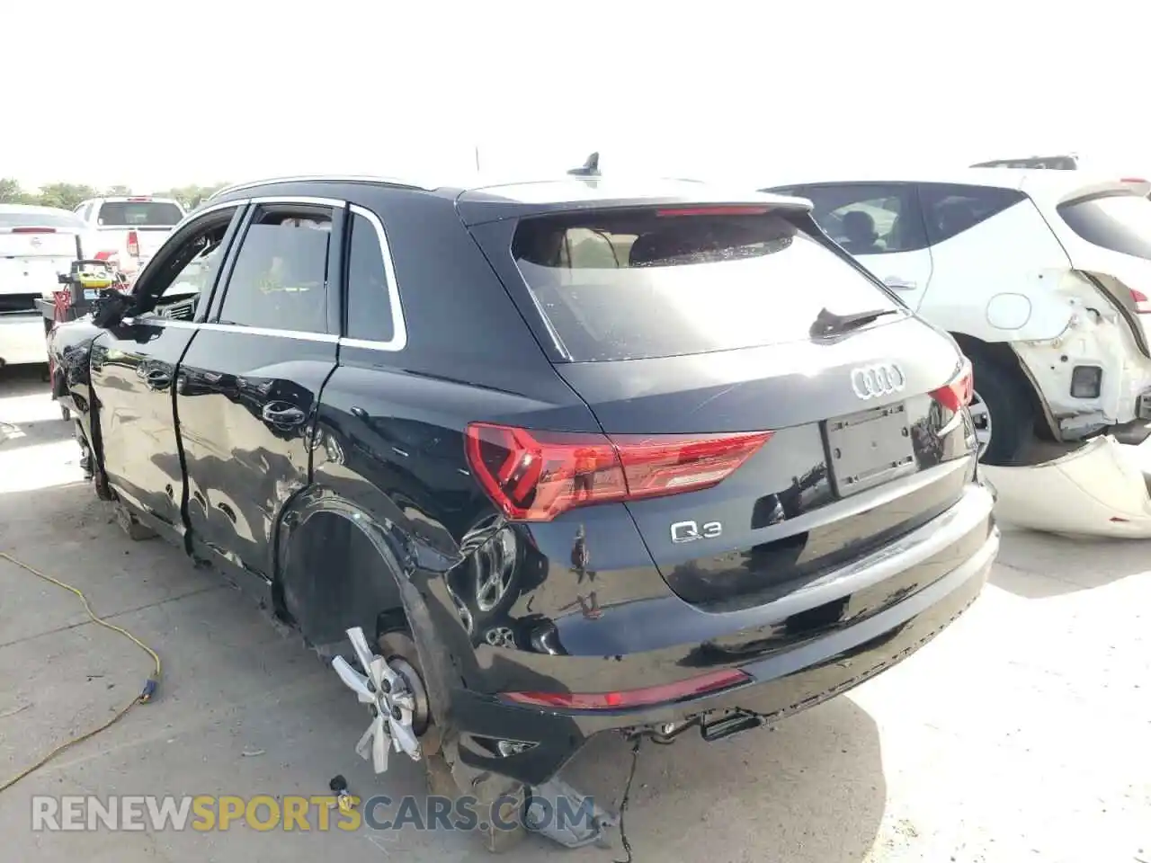 3 Photograph of a damaged car WA1DECF3XM1043387 AUDI Q3 2021