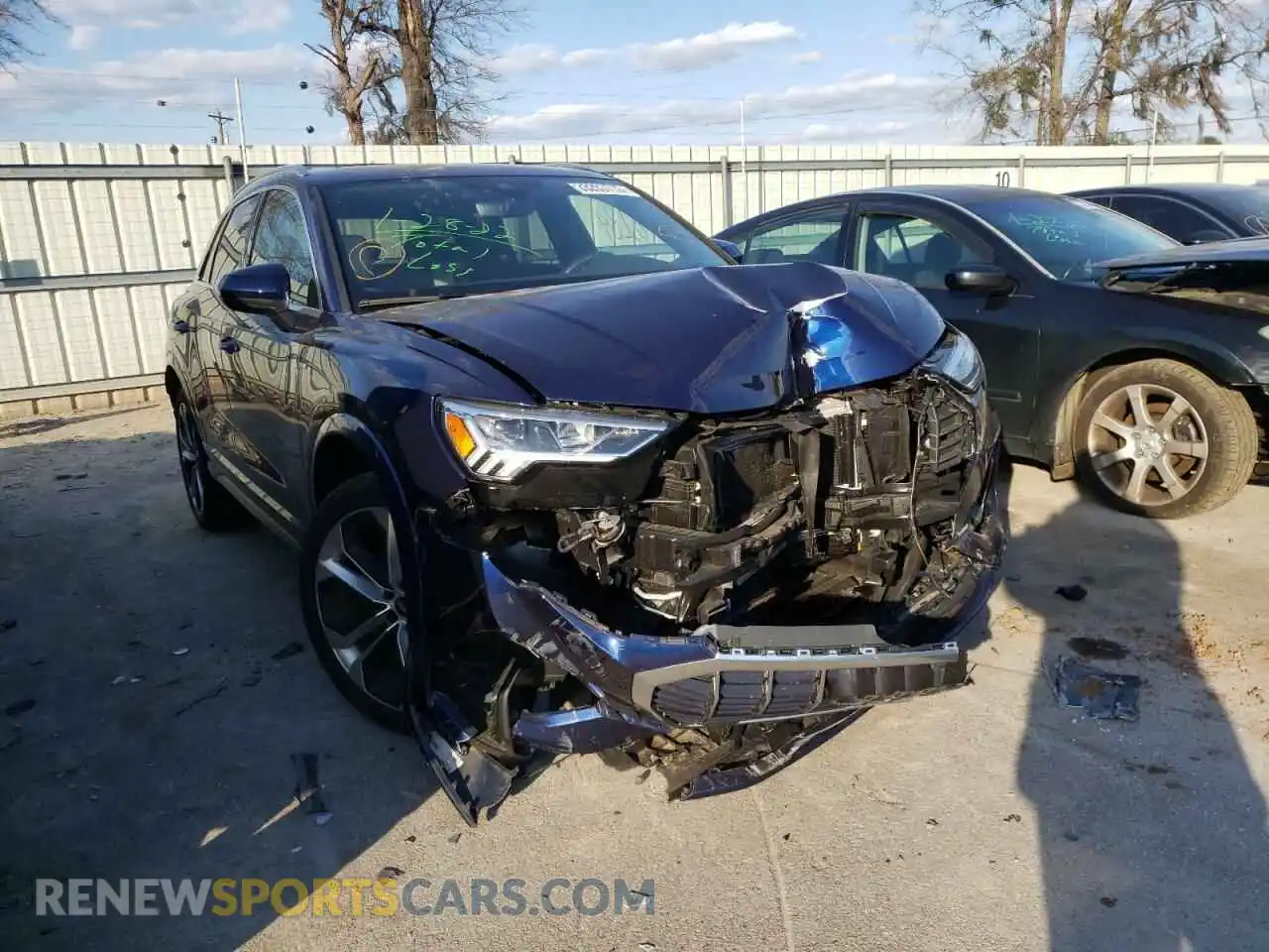 1 Photograph of a damaged car WA1EECF30M1042141 AUDI Q3 2021