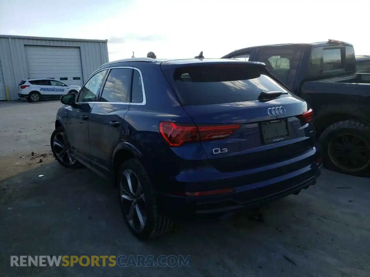 3 Photograph of a damaged car WA1EECF30M1042141 AUDI Q3 2021