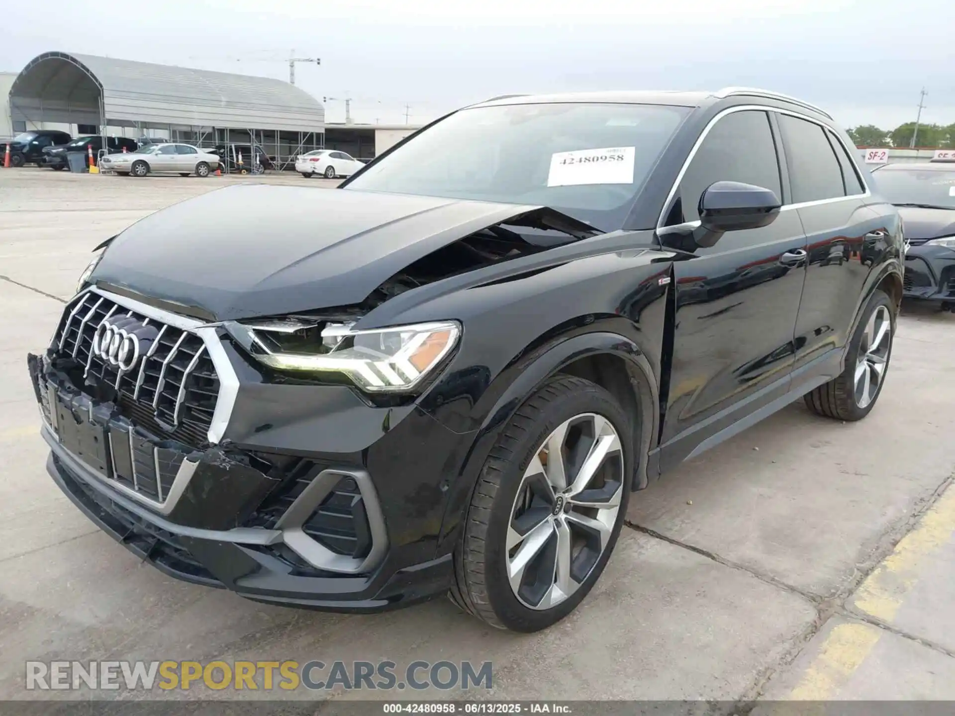 2 Photograph of a damaged car WA1EECF30M1109417 AUDI Q3 2021