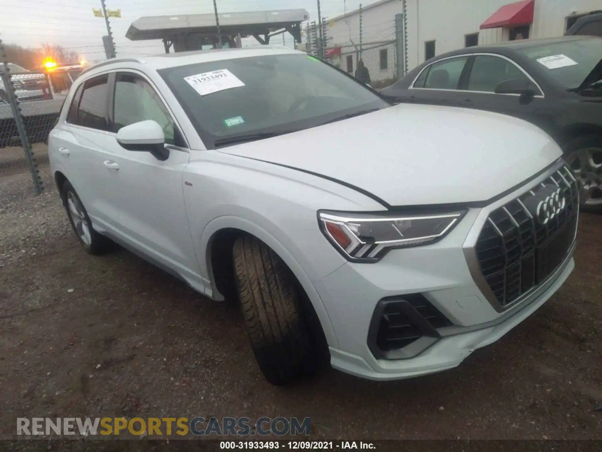 1 Photograph of a damaged car WA1EECF31M1103142 AUDI Q3 2021