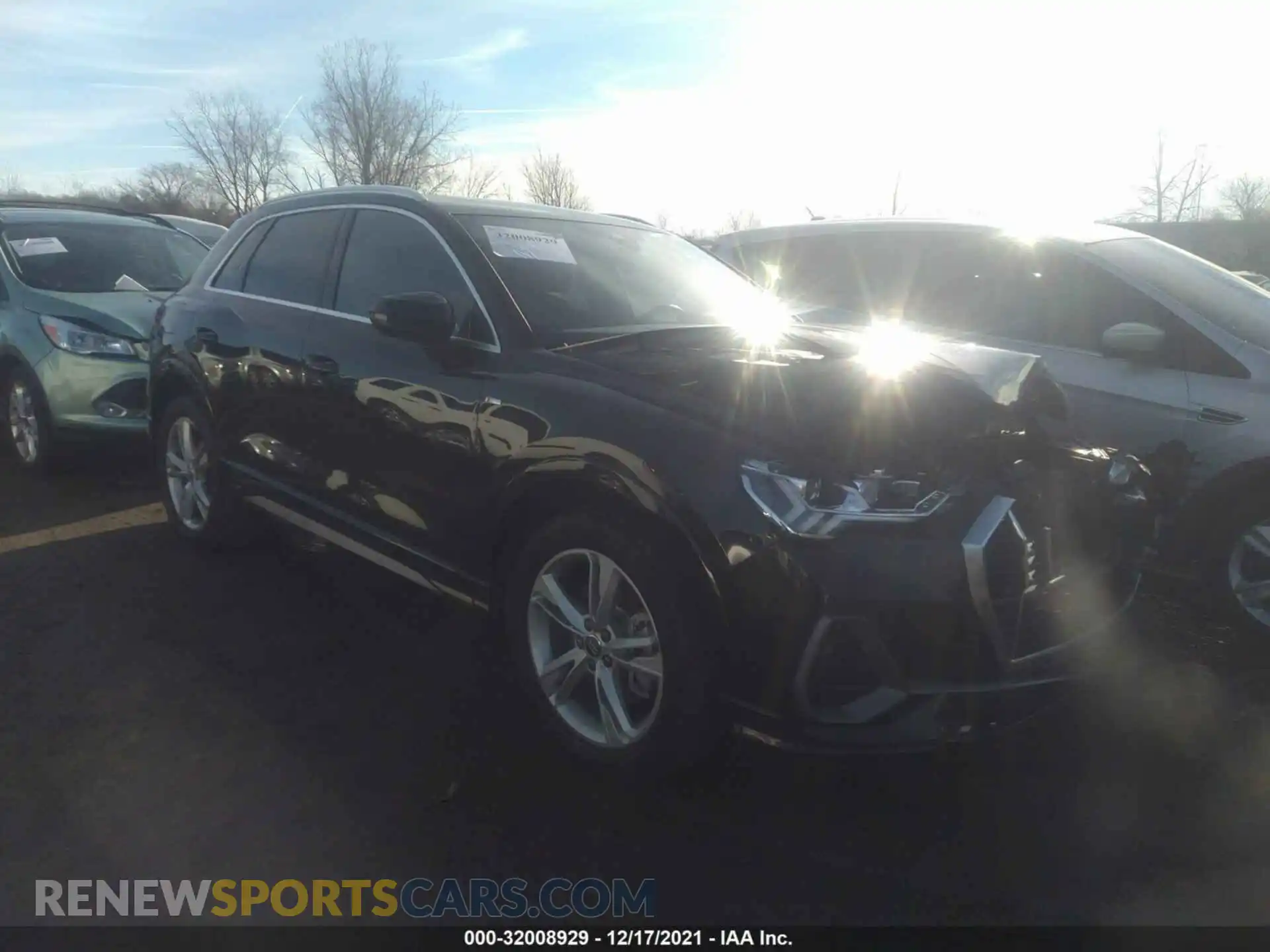 1 Photograph of a damaged car WA1EECF32M1001705 AUDI Q3 2021