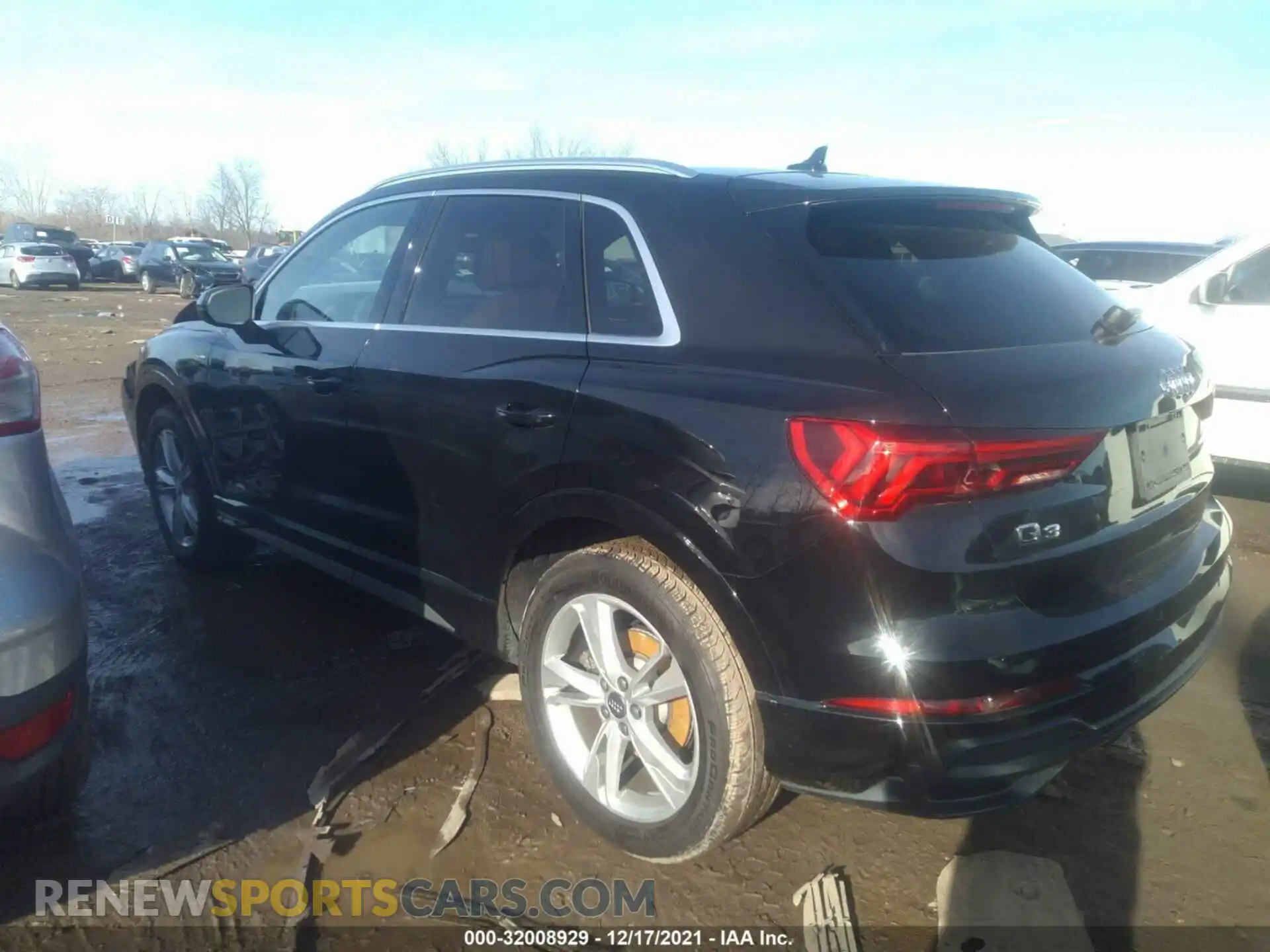 3 Photograph of a damaged car WA1EECF32M1001705 AUDI Q3 2021