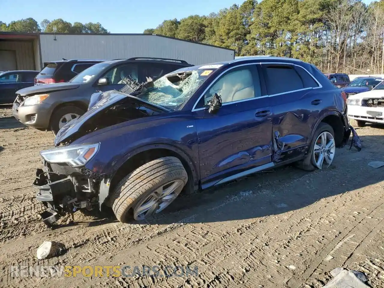 1 Photograph of a damaged car WA1EECF32M1019069 AUDI Q3 2021
