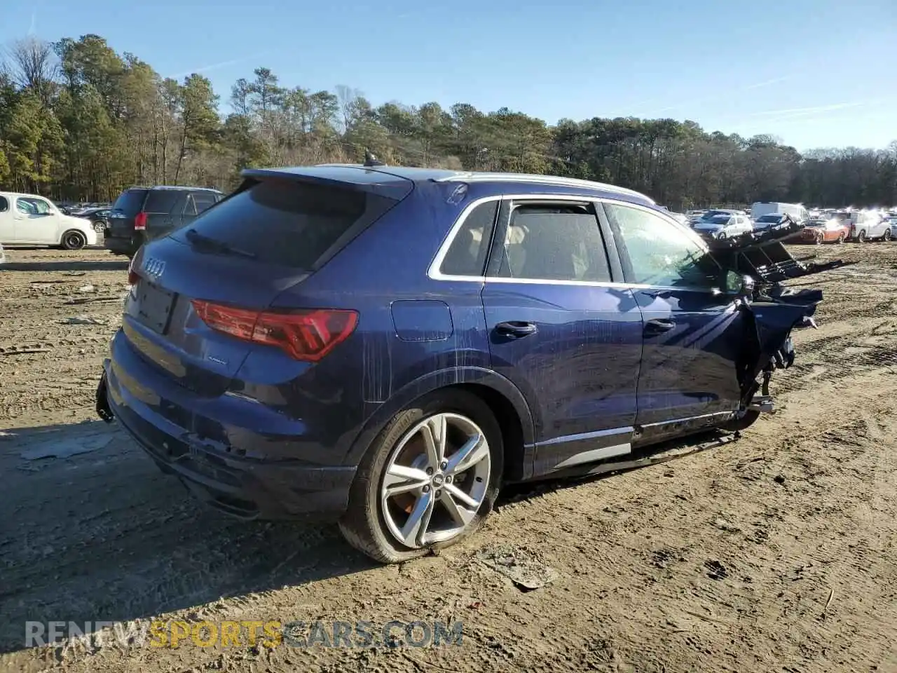 3 Photograph of a damaged car WA1EECF32M1019069 AUDI Q3 2021