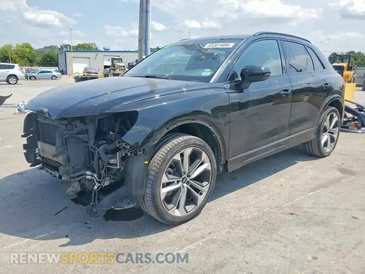1 Photograph of a damaged car WA1EECF32M1027494 AUDI Q3 2021