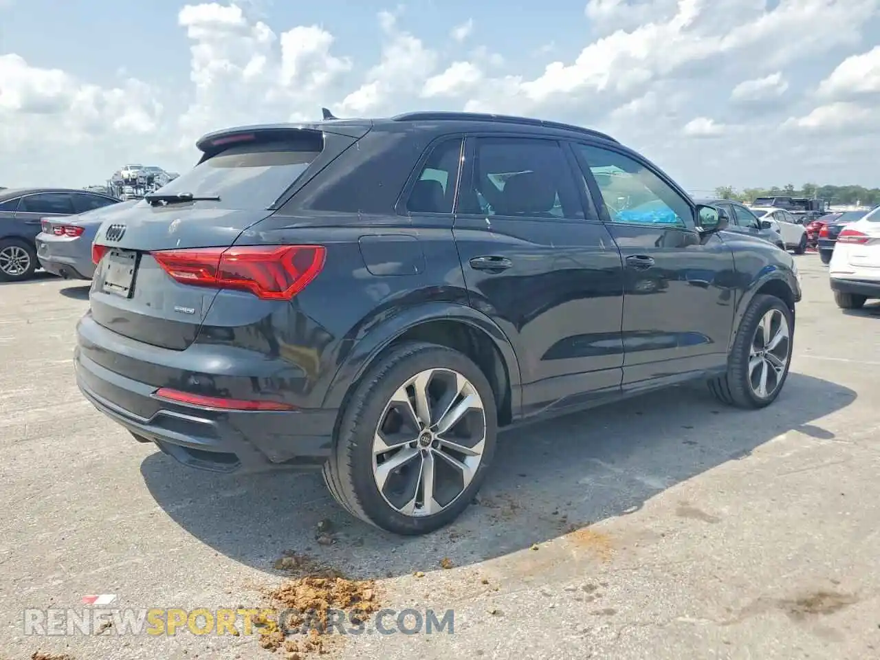 3 Photograph of a damaged car WA1EECF32M1027494 AUDI Q3 2021