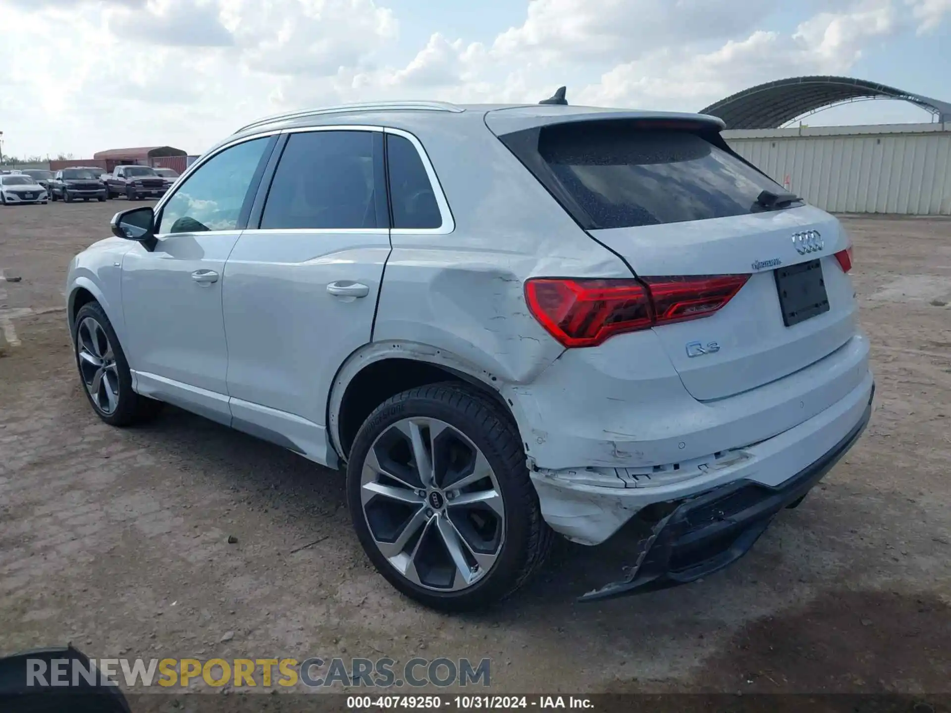 3 Photograph of a damaged car WA1EECF32M1045073 AUDI Q3 2021