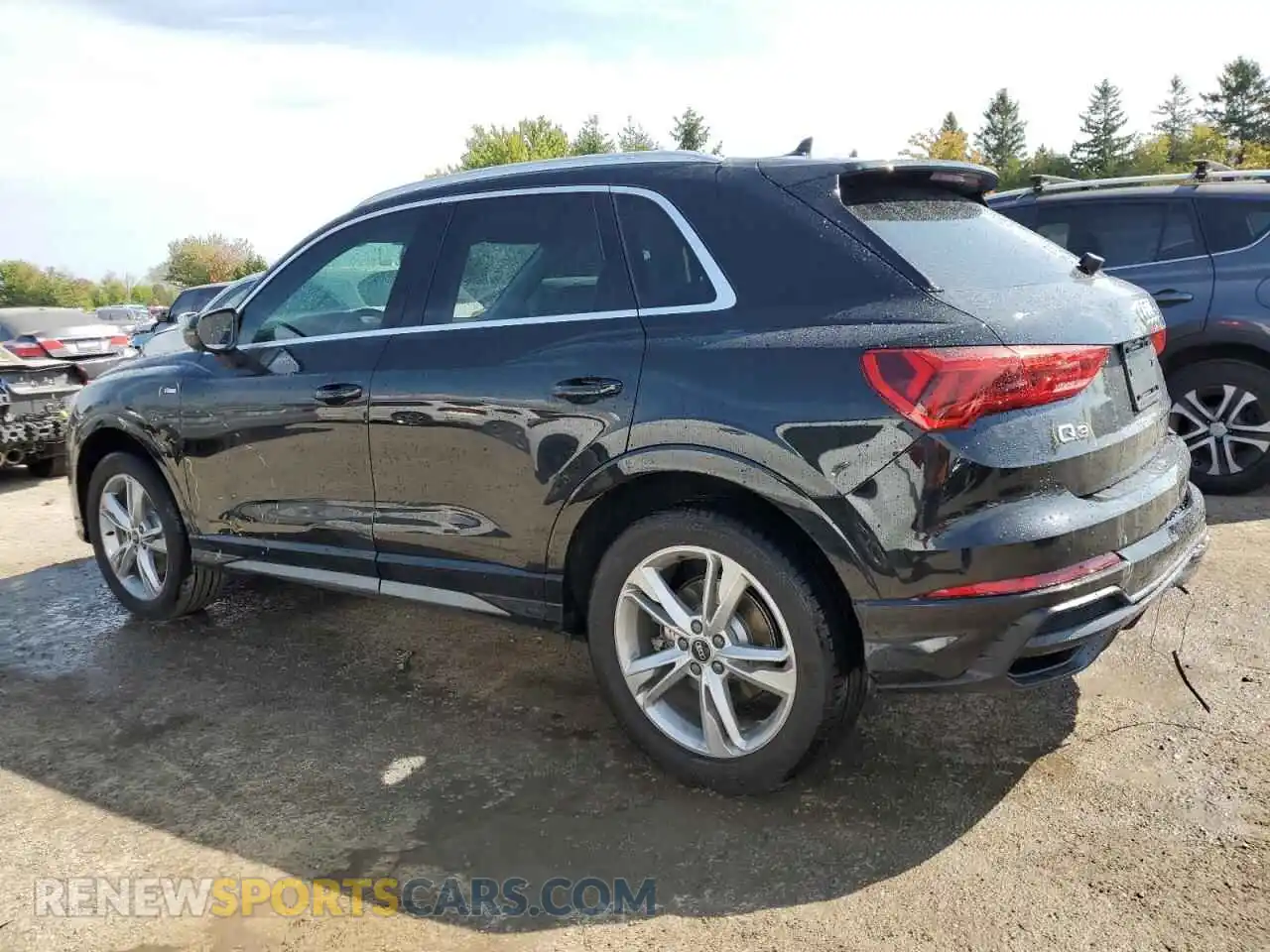 2 fotografías del automóvil dañado WA1EECF32M1062942 AUDI Q3 2021