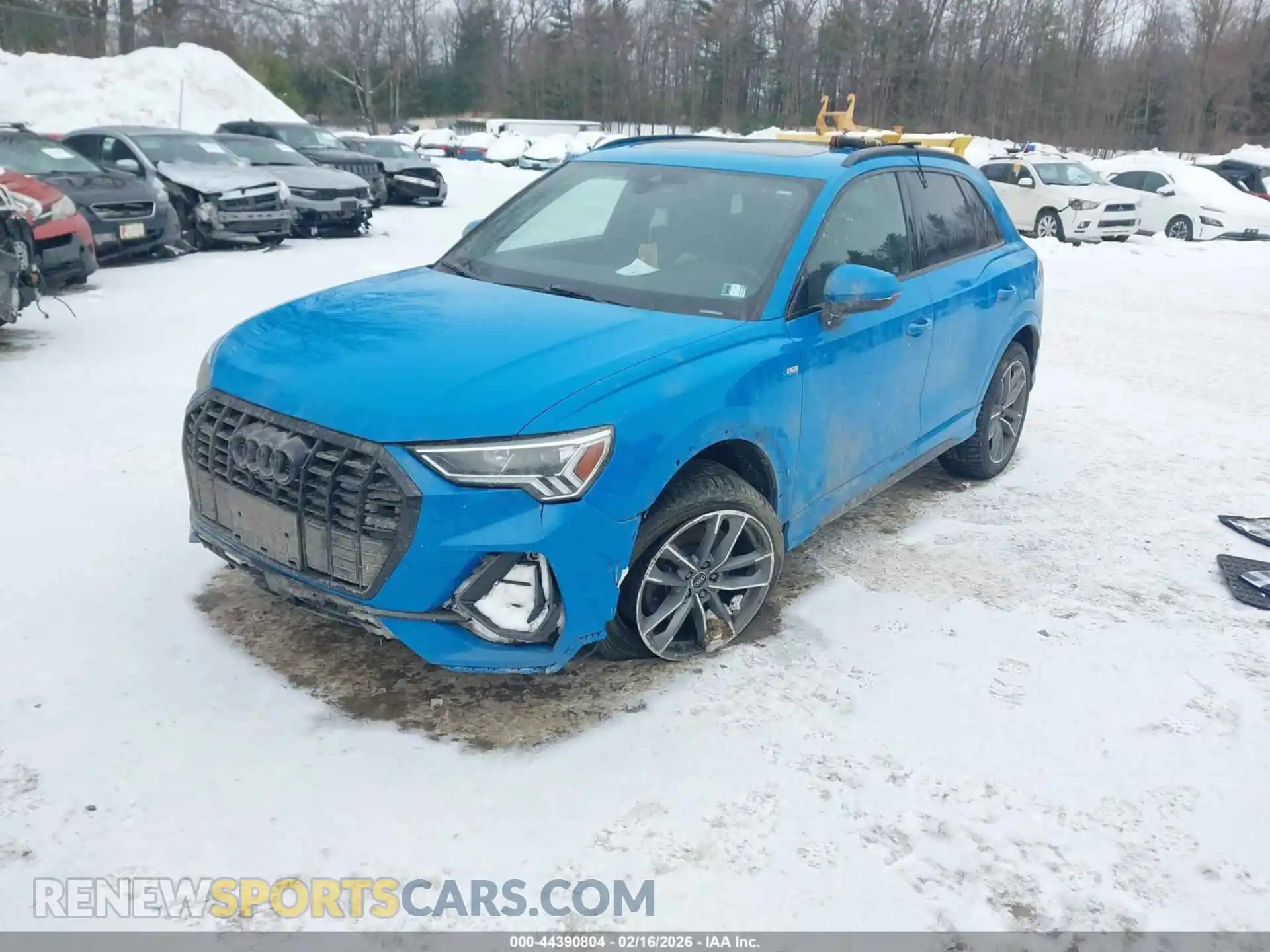2 Photograph of a damaged car WA1EECF32M1135274 AUDI Q3 2021