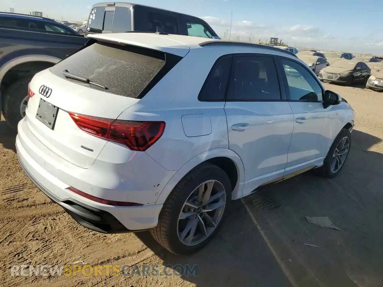 3 Photograph of a damaged car WA1EECF33M1130844 AUDI Q3 2021
