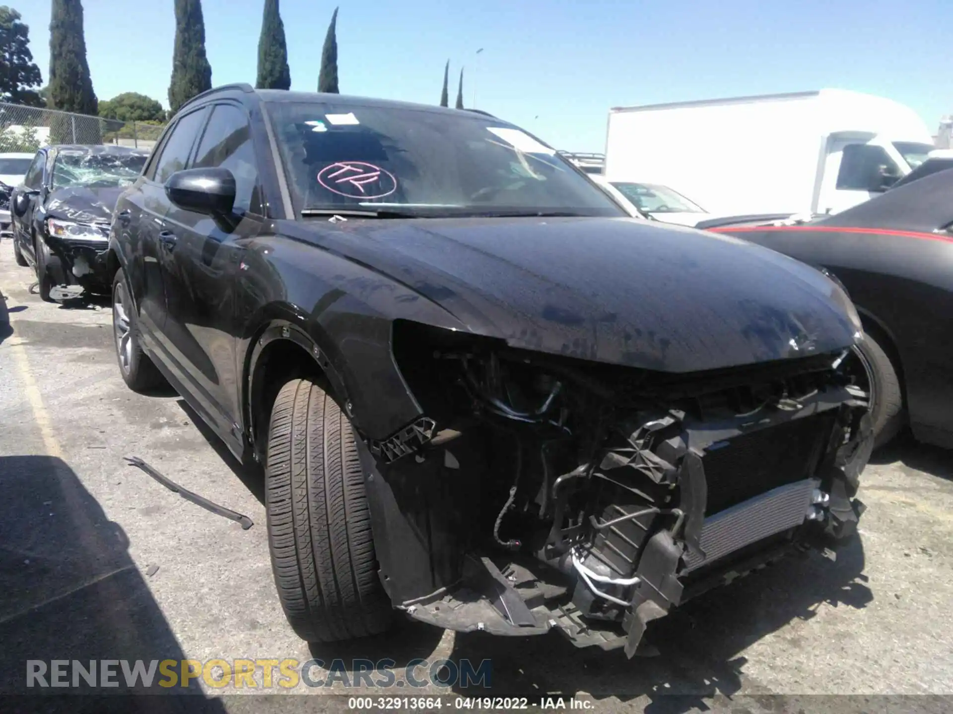 1 Photograph of a damaged car WA1EECF34M1108920 AUDI Q3 2021