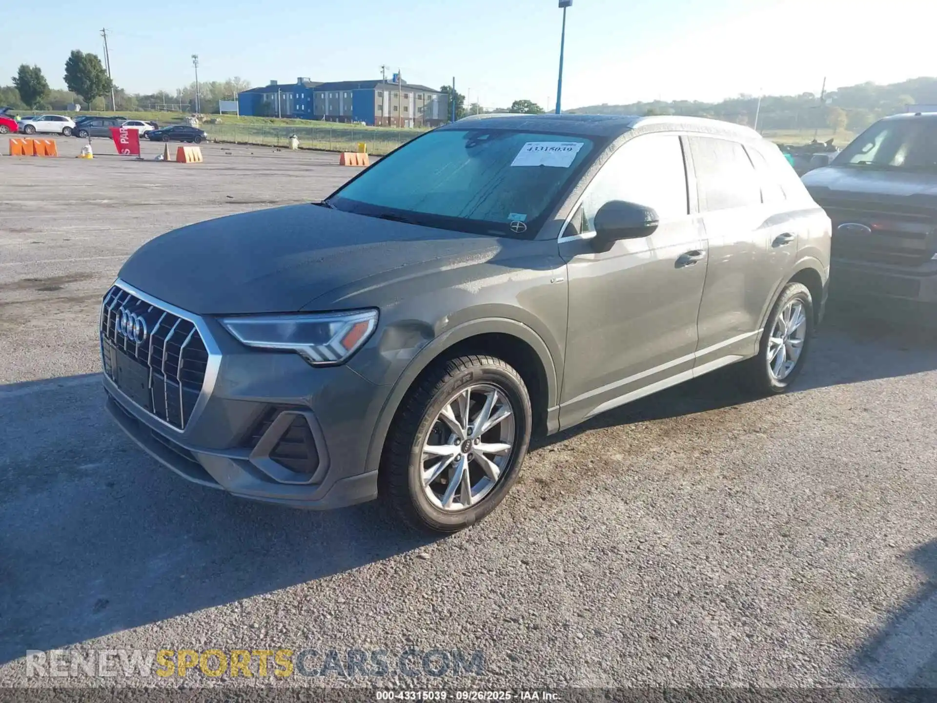 2 Photograph of a damaged car WA1EECF35M1029496 AUDI Q3 2021