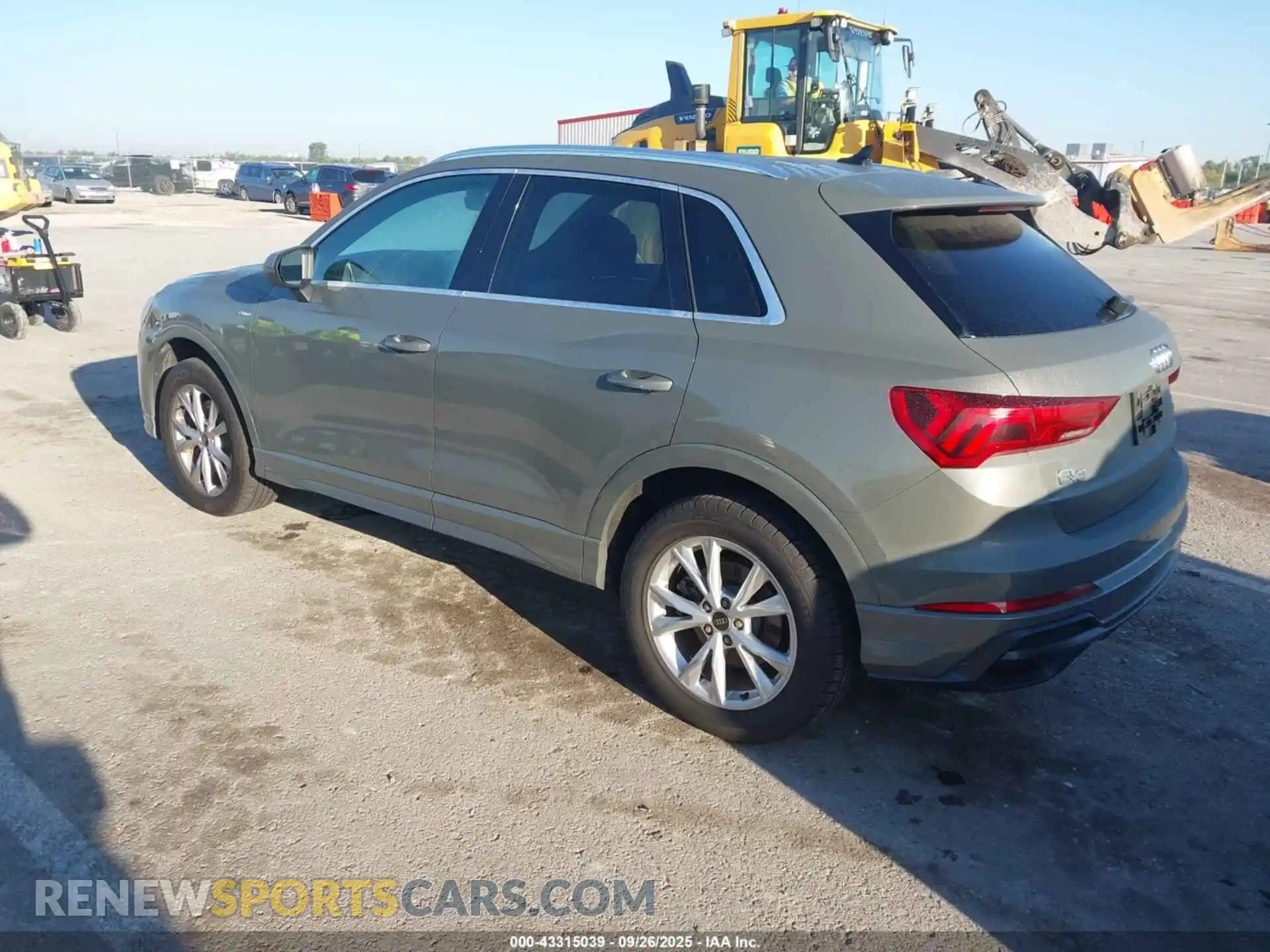 3 Photograph of a damaged car WA1EECF35M1029496 AUDI Q3 2021