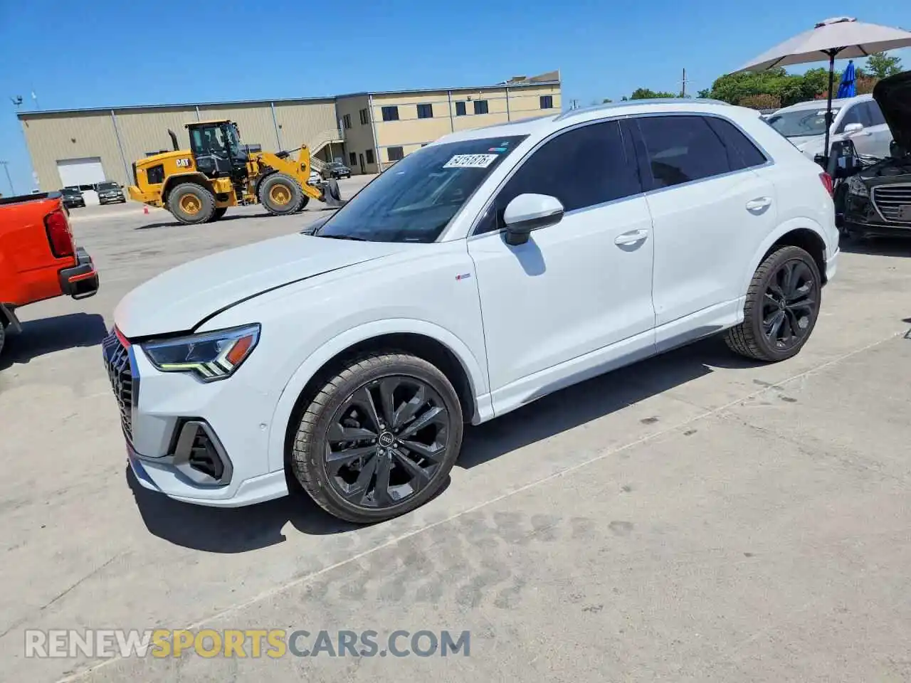 1 Фотография поврежденного автомобиля WA1EECF35M1119389 AUDI Q3 2021