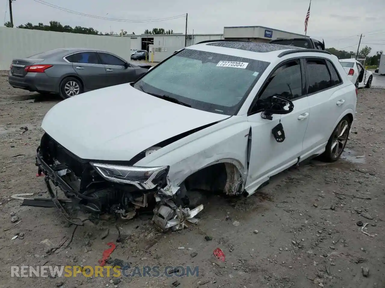 1 Photograph of a damaged car WA1EECF35M1151775 AUDI Q3 2021