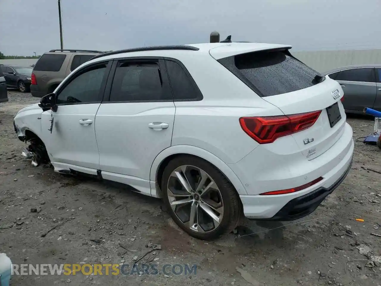 2 Photograph of a damaged car WA1EECF35M1151775 AUDI Q3 2021