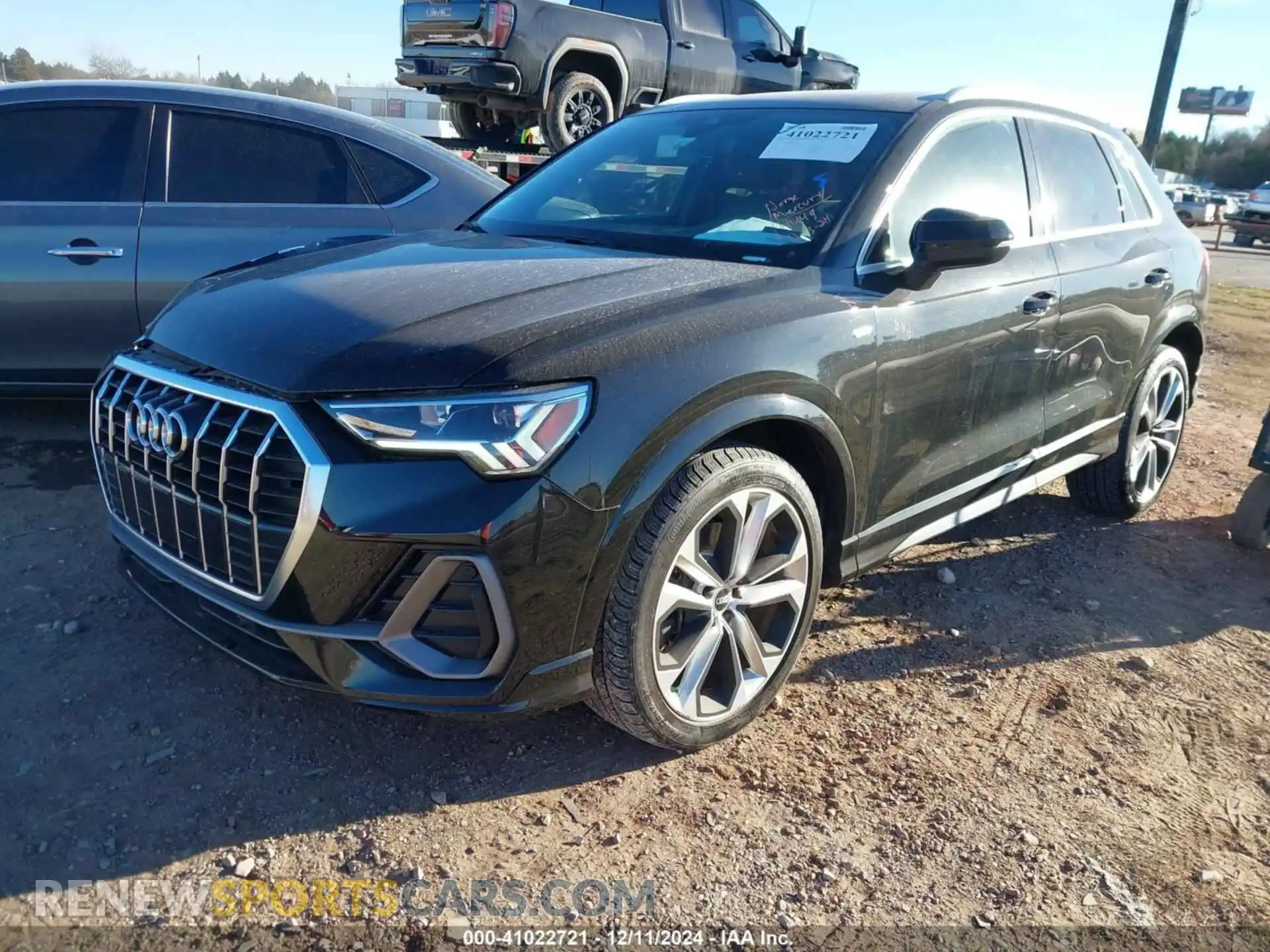 2 Photograph of a damaged car WA1EECF36M1035047 AUDI Q3 2021