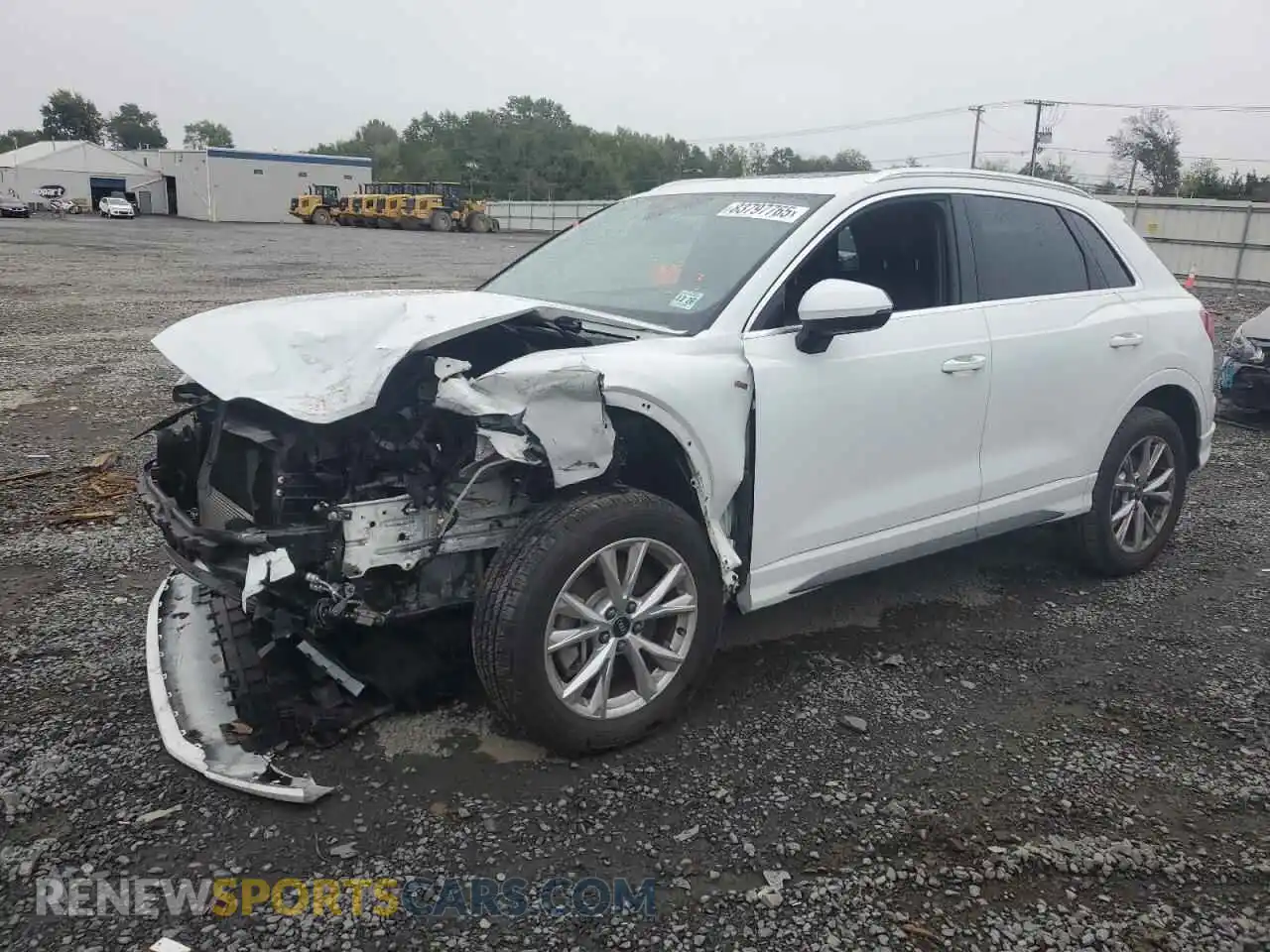 1 Photograph of a damaged car WA1EECF36M1121619 AUDI Q3 2021