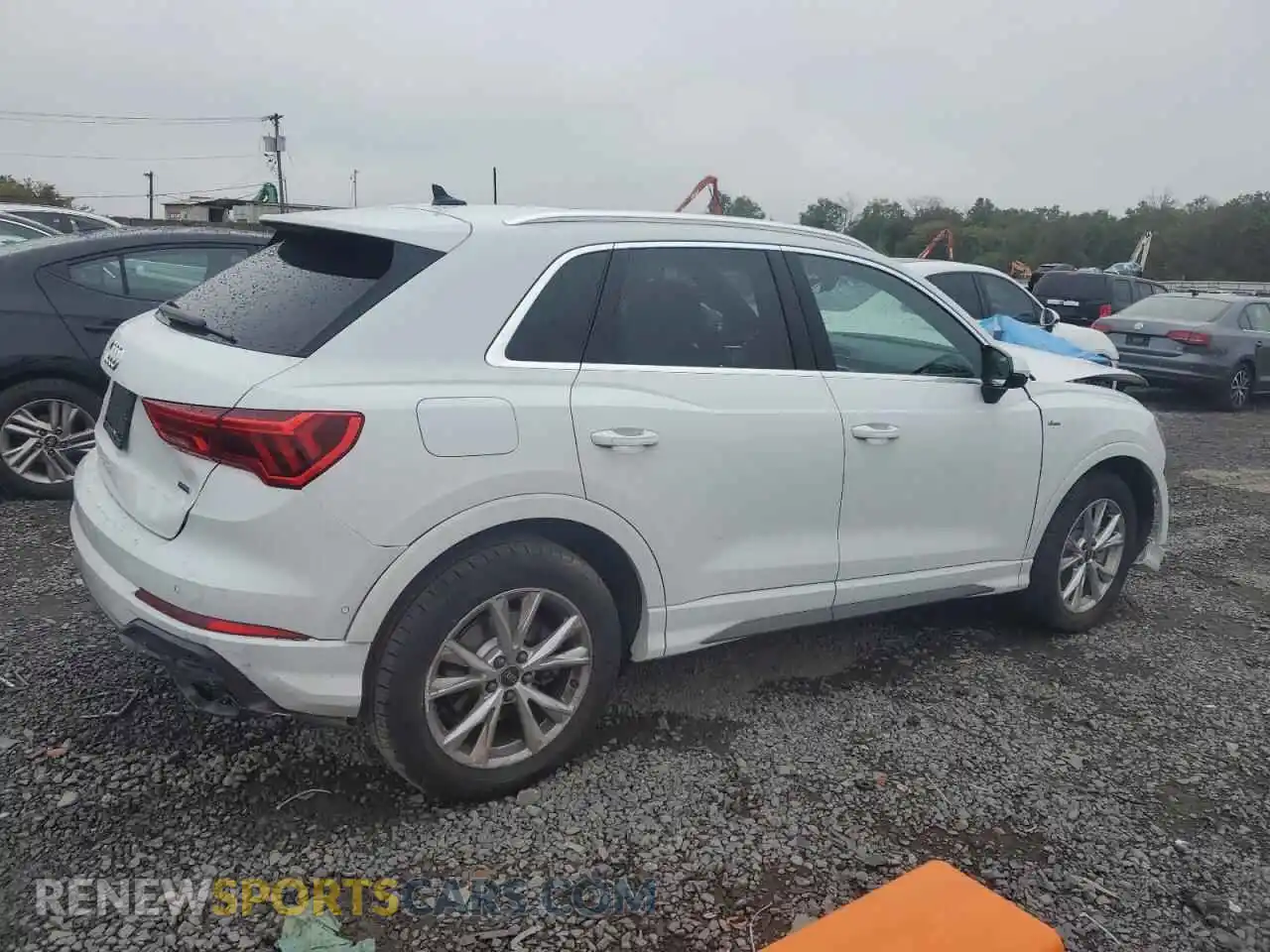 3 Photograph of a damaged car WA1EECF36M1121619 AUDI Q3 2021