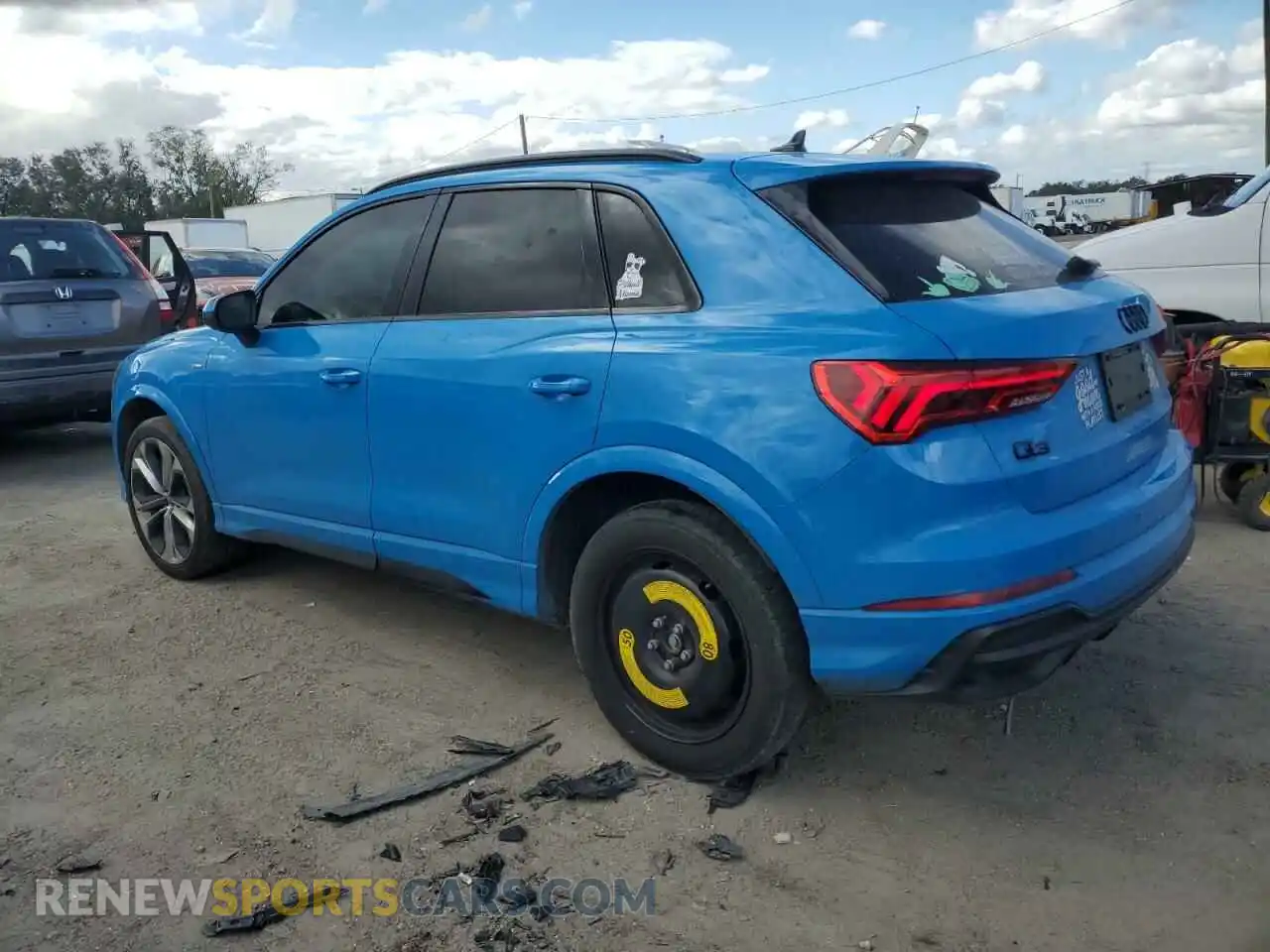 2 Photograph of a damaged car WA1EECF36M1148190 AUDI Q3 2021