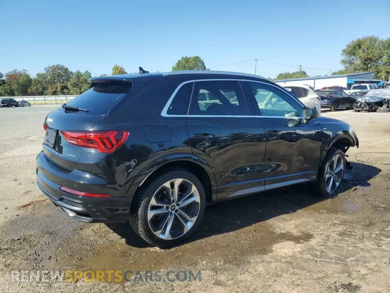 3 Photograph of a damaged car WA1EECF37M1114016 AUDI Q3 2021