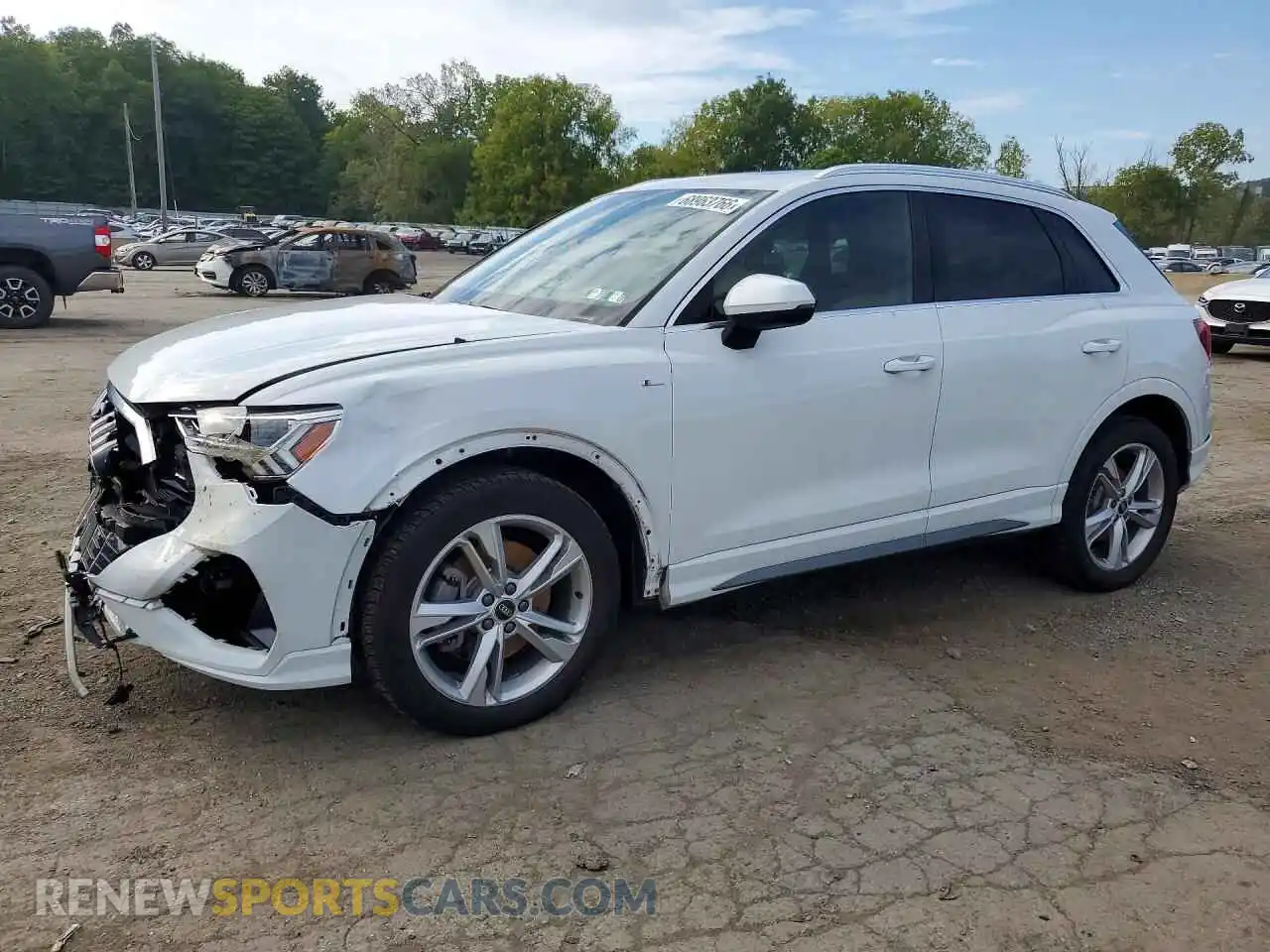 1 Photograph of a damaged car WA1EECF37M1118843 AUDI Q3 2021