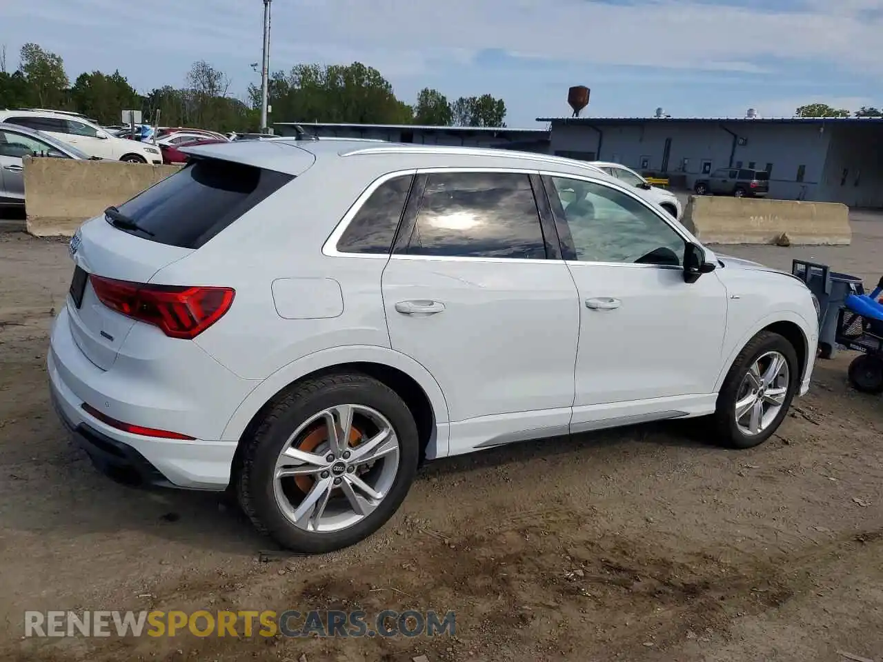 3 Photograph of a damaged car WA1EECF37M1118843 AUDI Q3 2021
