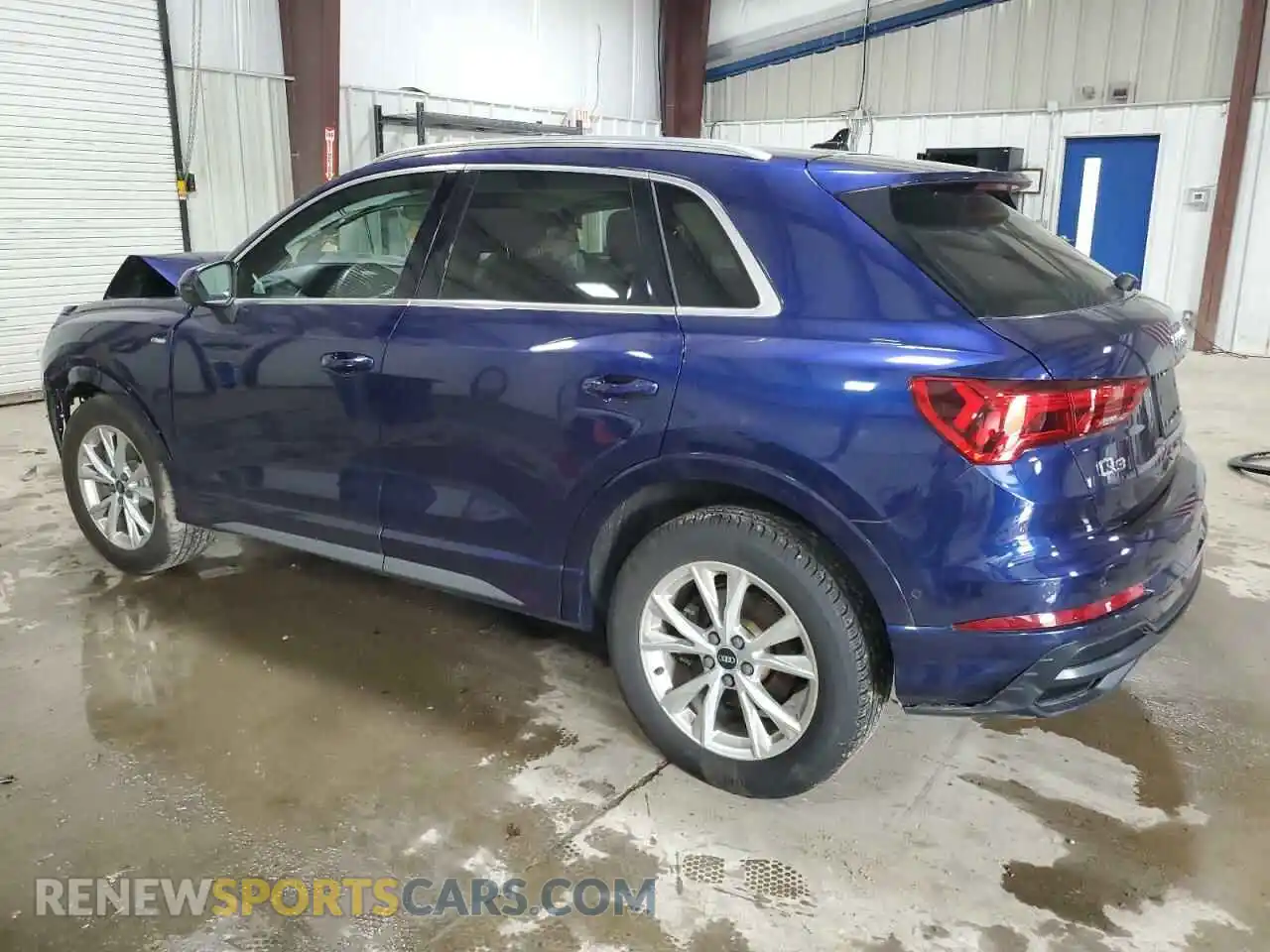 2 Photograph of a damaged car WA1EECF38M1026642 AUDI Q3 2021