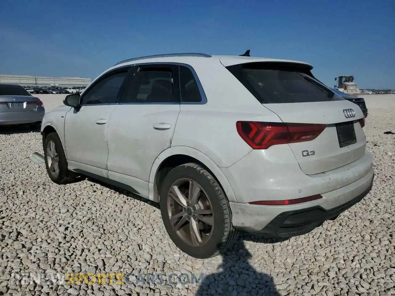 2 Photograph of a damaged car WA1EECF39M1048200 AUDI Q3 2021