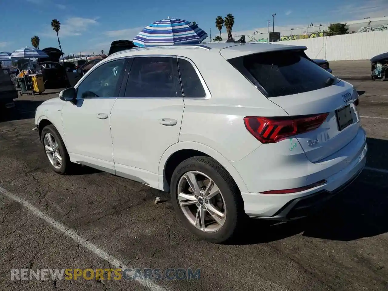 2 Фотография поврежденного автомобиля WA1EECF3XM1060064 AUDI Q3 2021