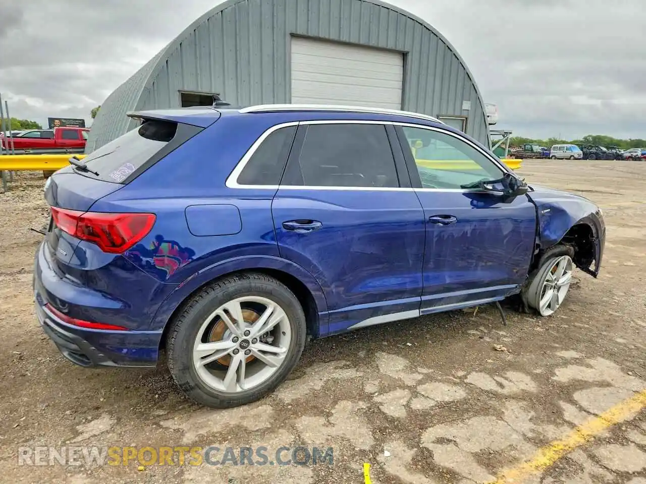 3 Фотография поврежденного автомобиля WA1EECF3XM1142201 AUDI Q3 2021