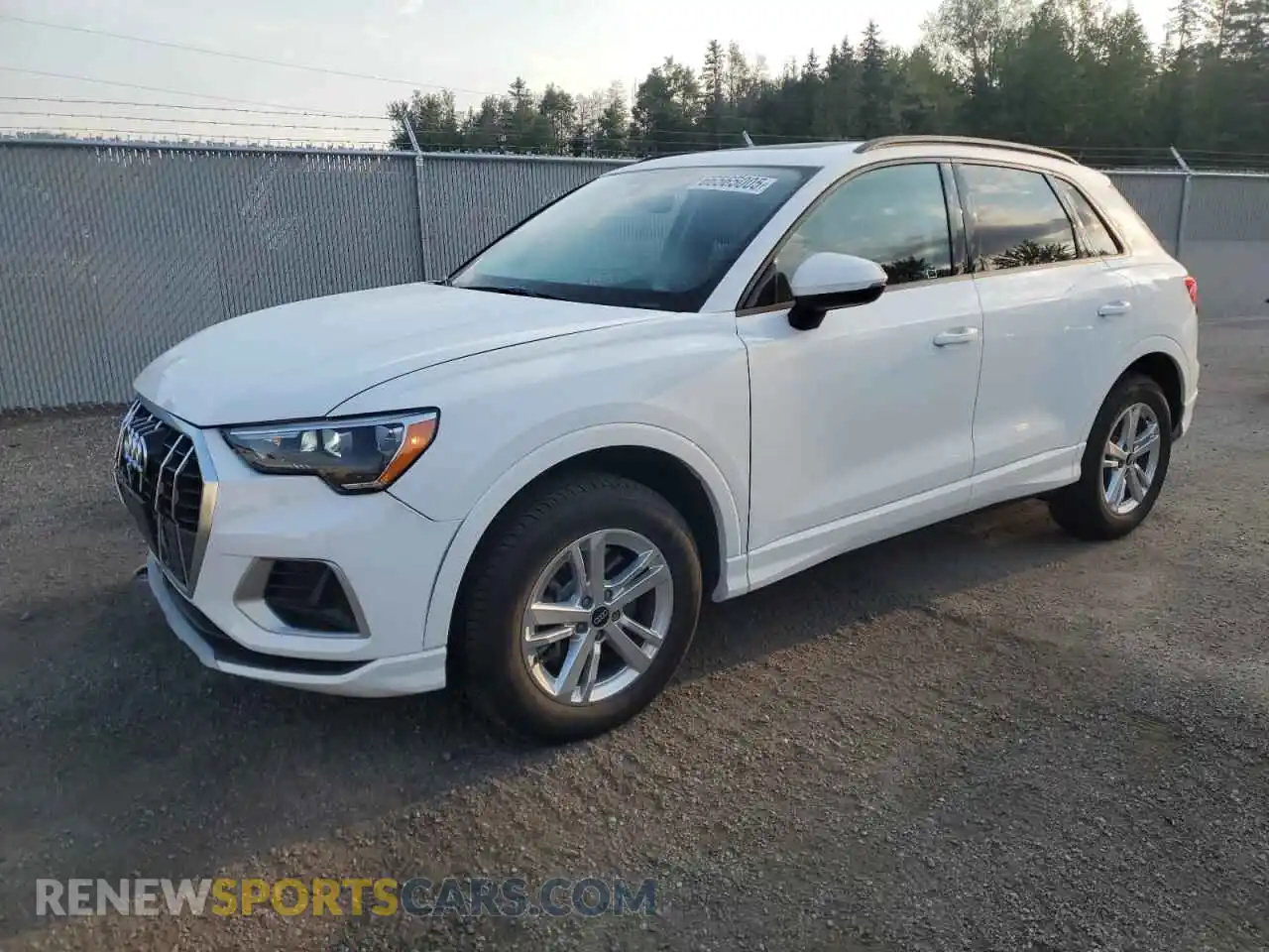 1 Photograph of a damaged car WA1AUCF39N1080809 AUDI Q3 2022
