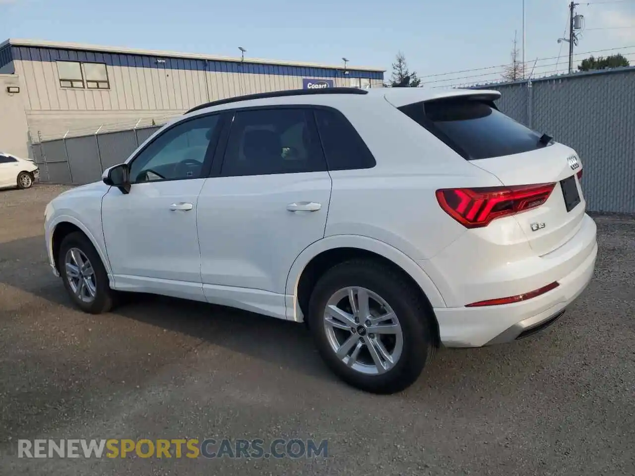 2 Photograph of a damaged car WA1AUCF39N1080809 AUDI Q3 2022
