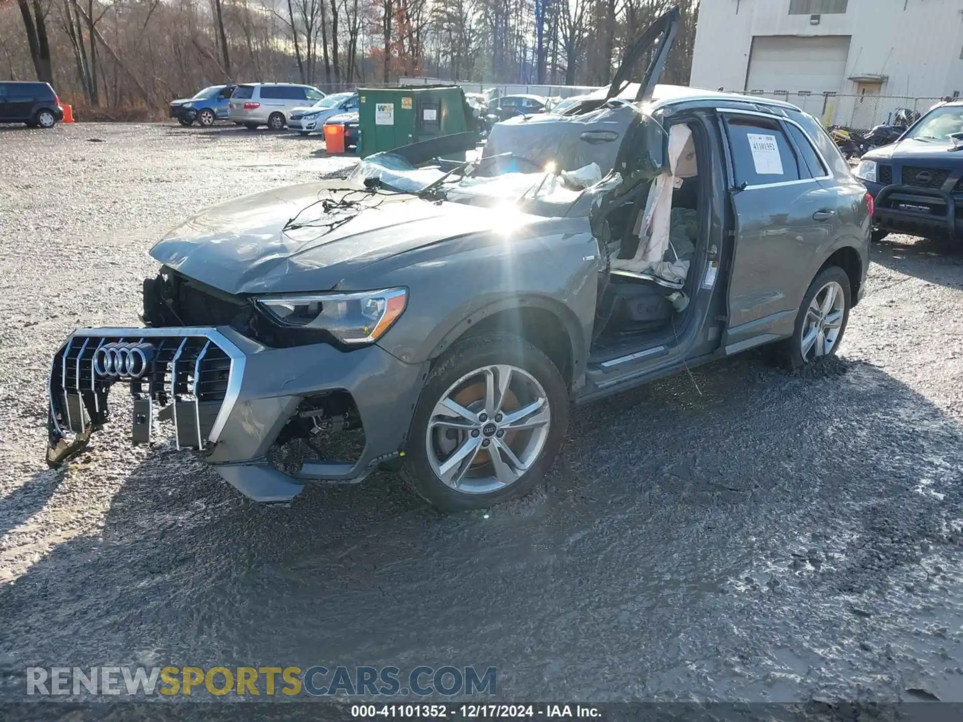 2 Photograph of a damaged car WA1DECF30N1005992 AUDI Q3 2022