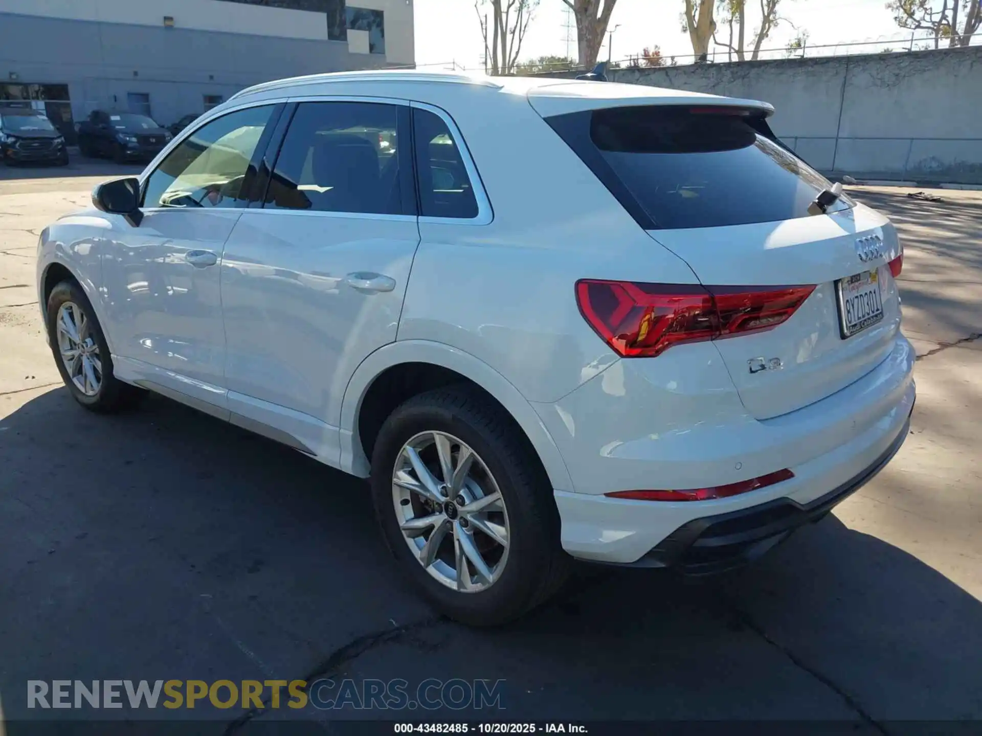 3 Photograph of a damaged car WA1DECF30N1027717 AUDI Q3 2022