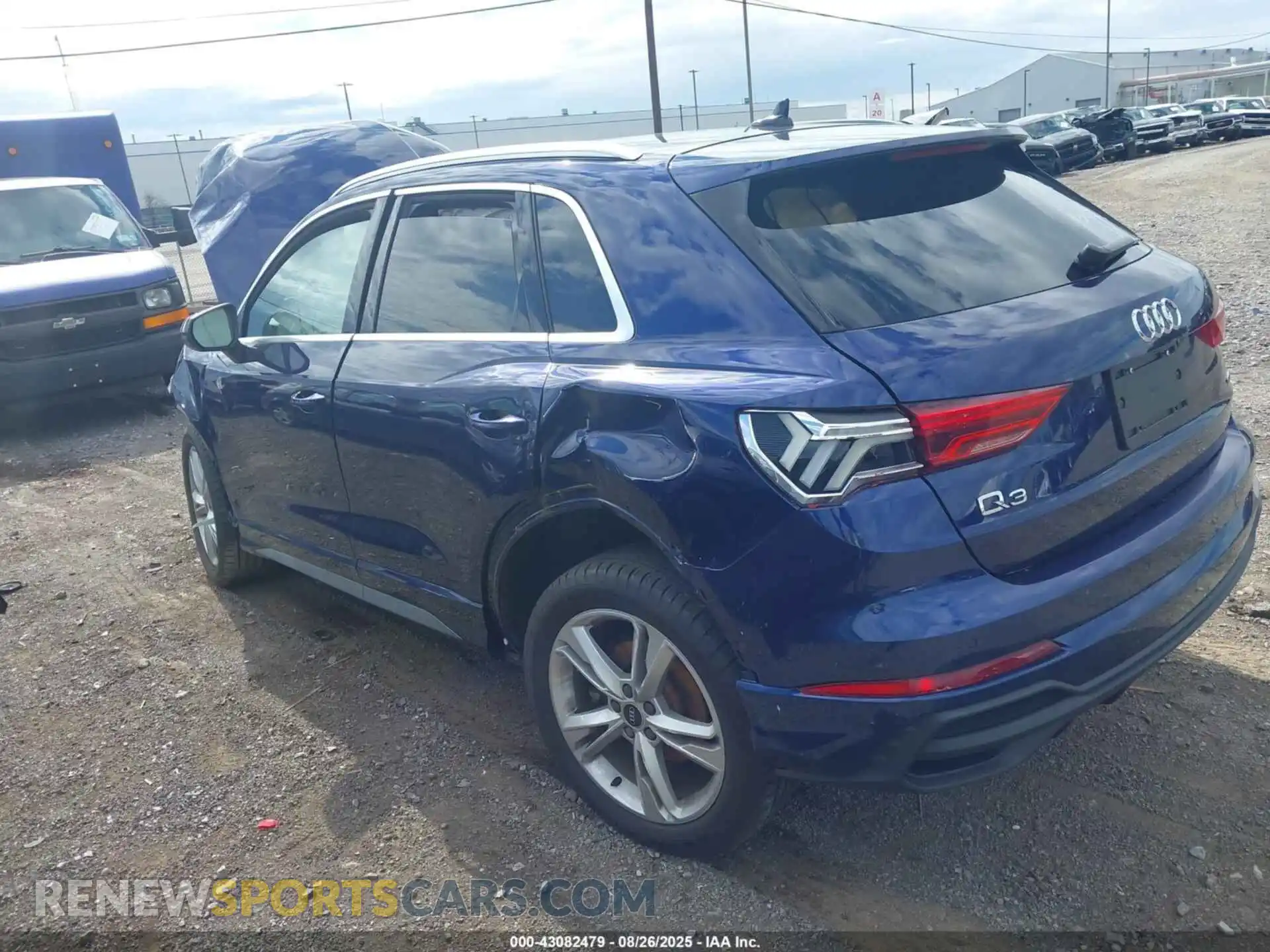 3 Photograph of a damaged car WA1DECF31N1075839 AUDI Q3 2022