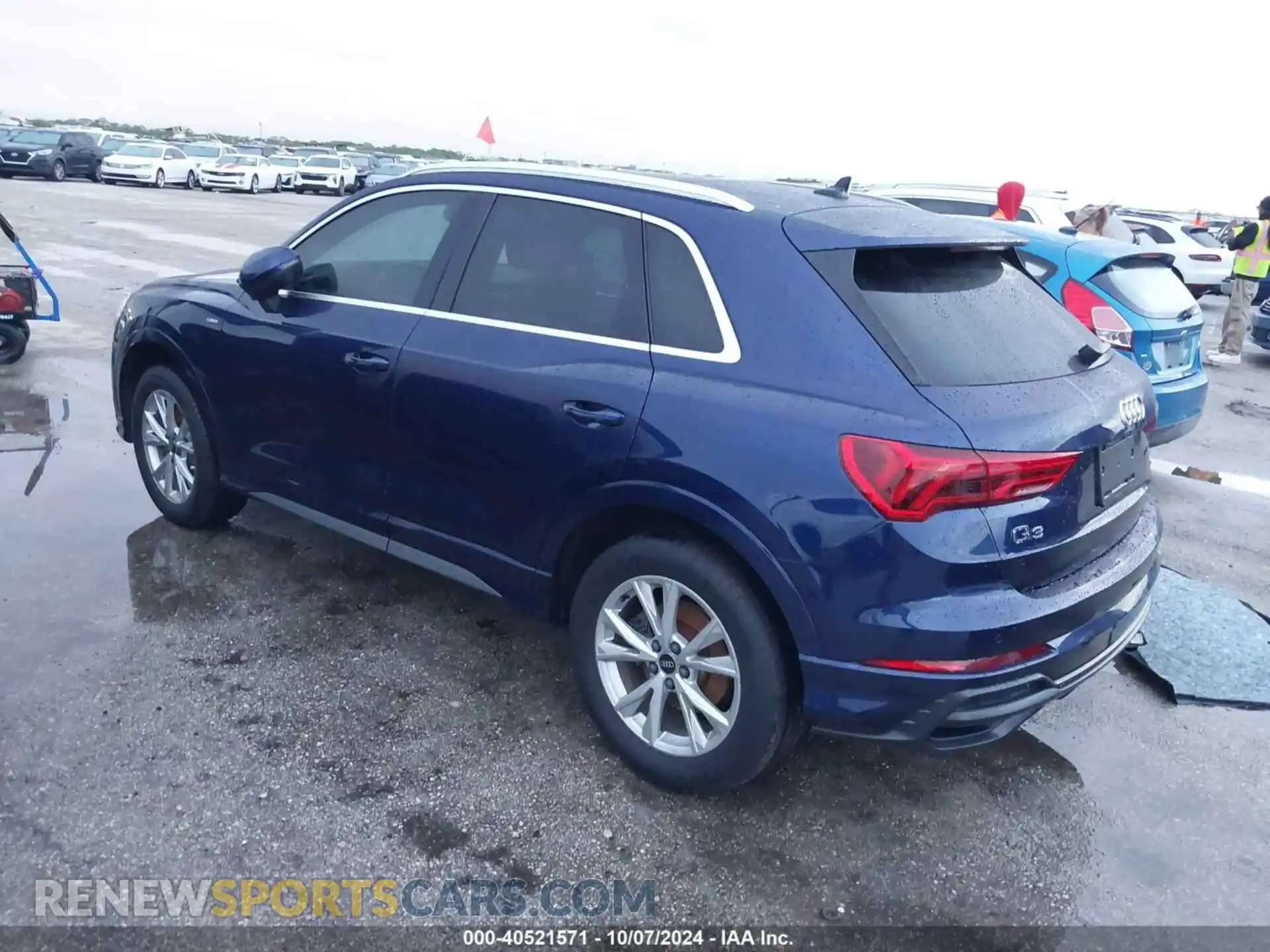 3 Photograph of a damaged car WA1DECF32N1066289 AUDI Q3 2022