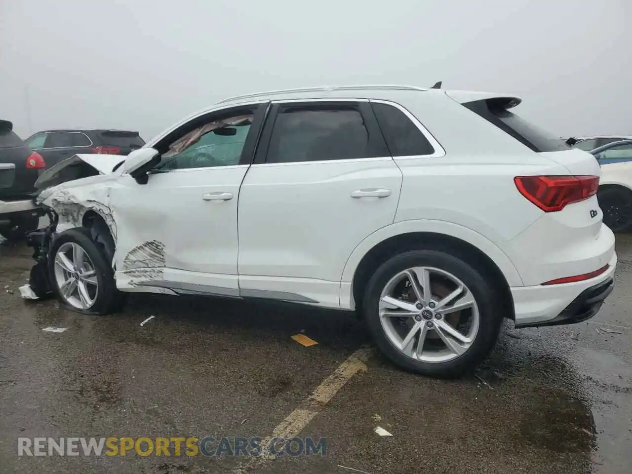2 Photograph of a damaged car WA1DECF32N1142304 AUDI Q3 2022